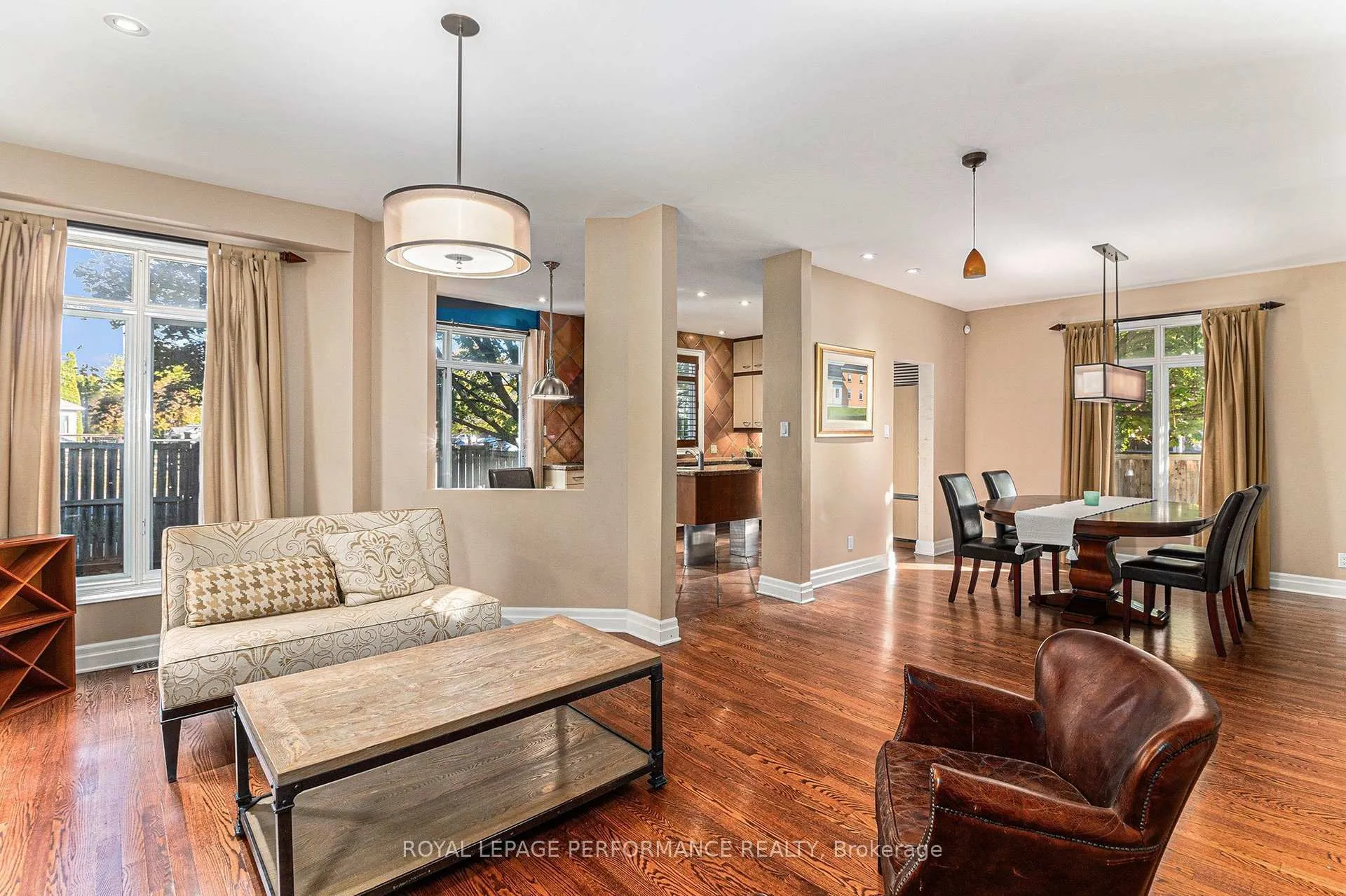 Photo 5 of 1386 Chicory Place, Ottawa, Carson Grove — HOMEH