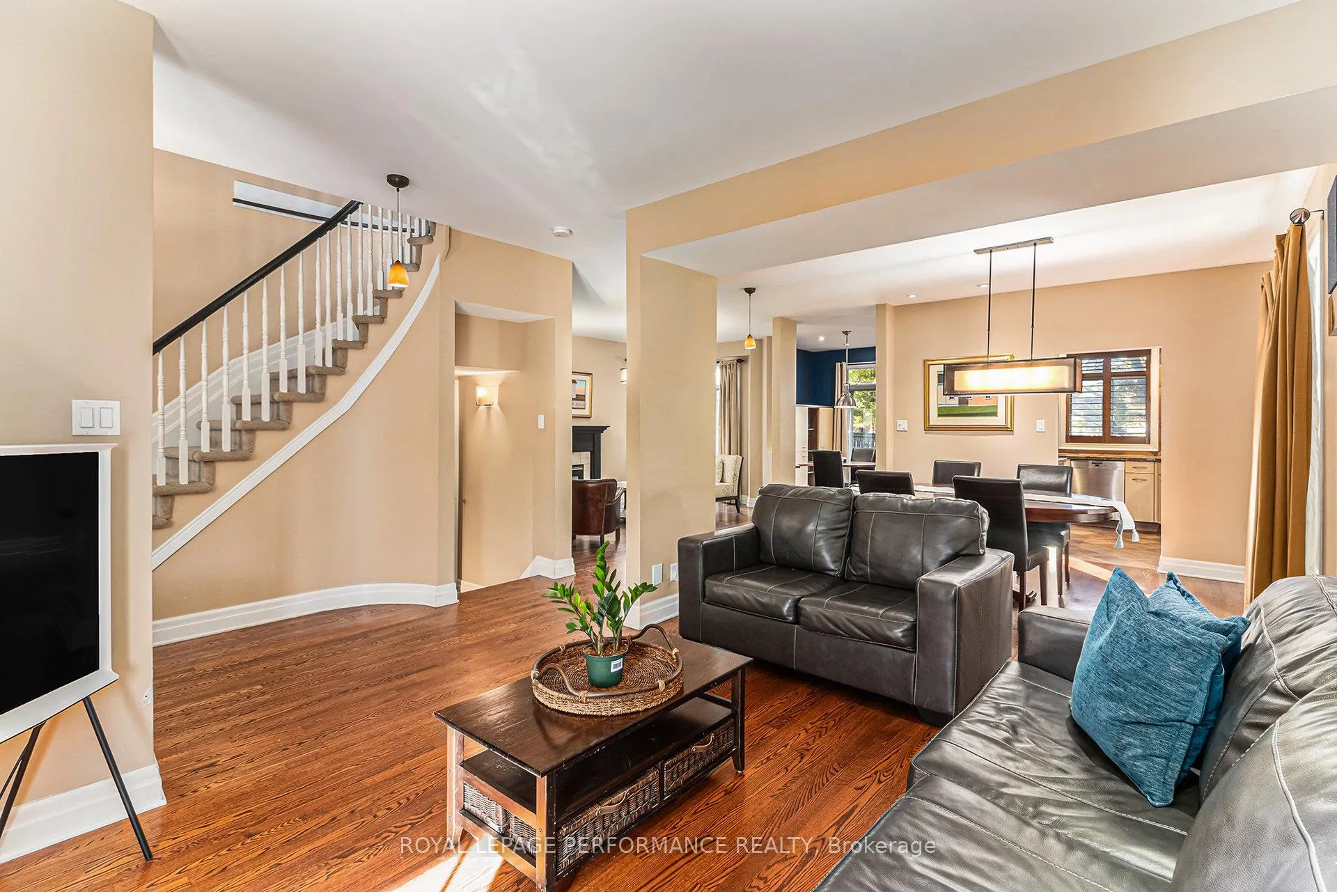 Photo 10 of 1386 Chicory Place, Ottawa, Carson Grove — HOMEH