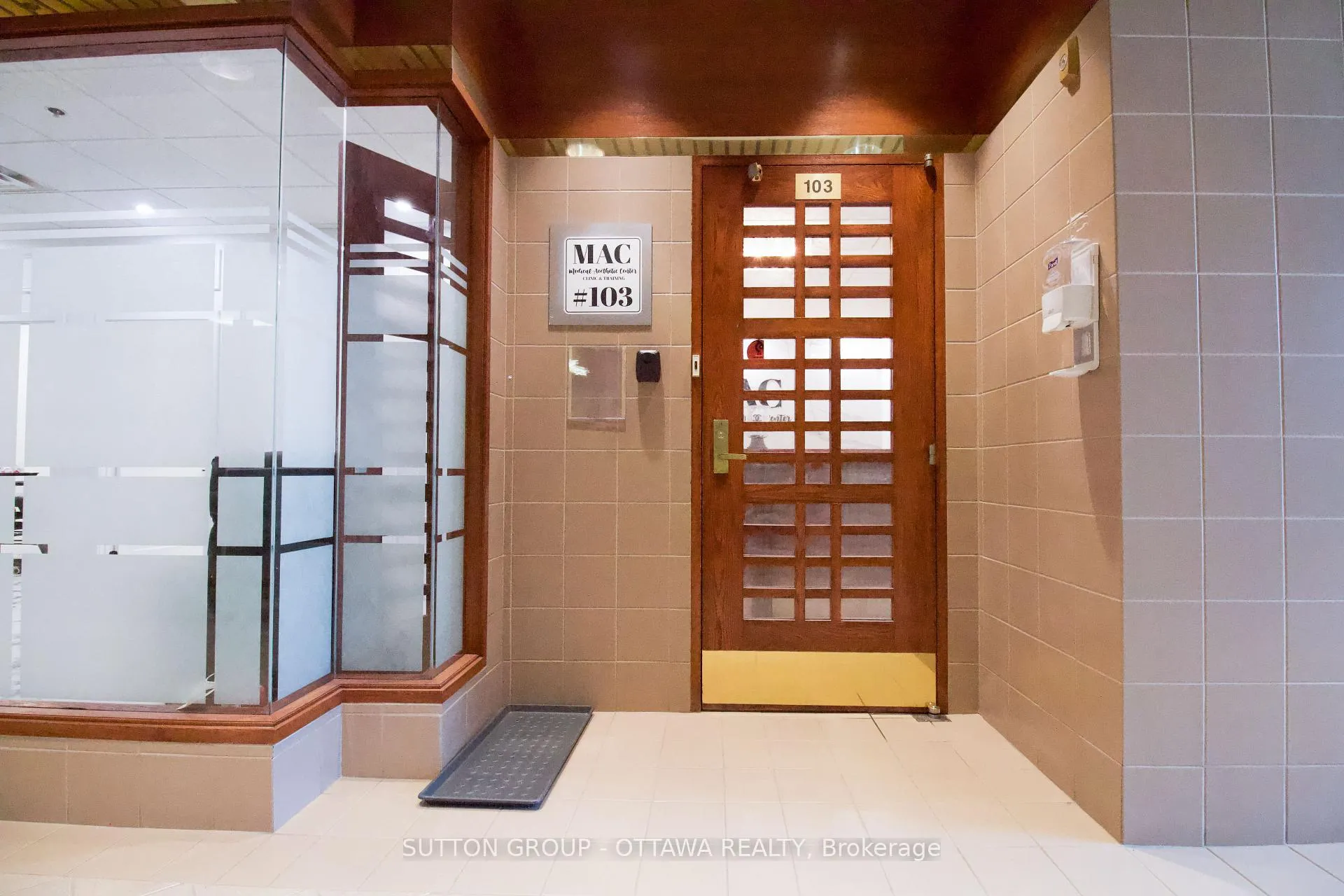Photo 4 of Unit 160, 160 George Street, Ottawa, Lower Town/Byward Market — HOMEH