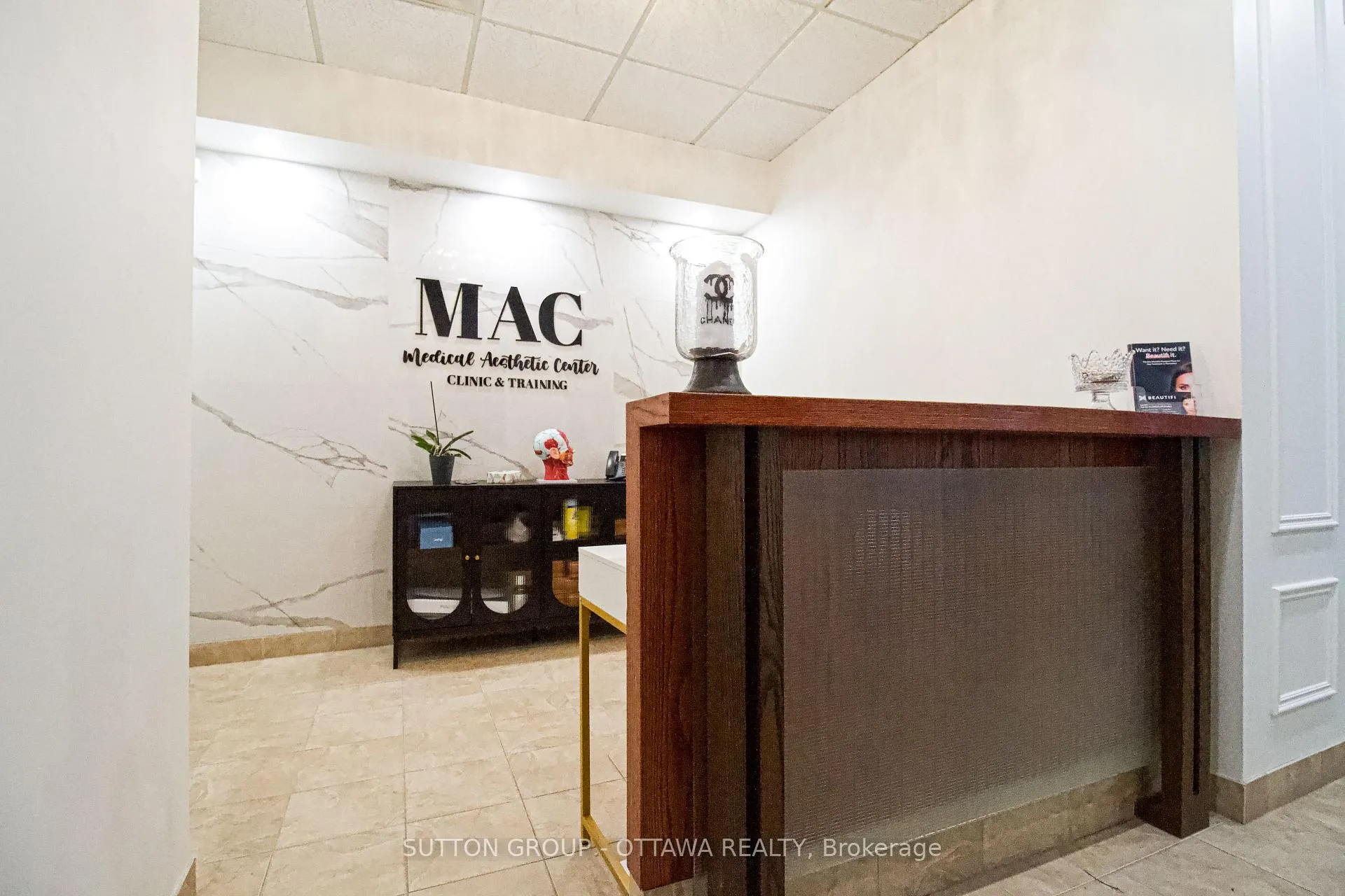 Photo 5 of Unit 160, 160 George Street, Ottawa, Lower Town/Byward Market — HOMEH