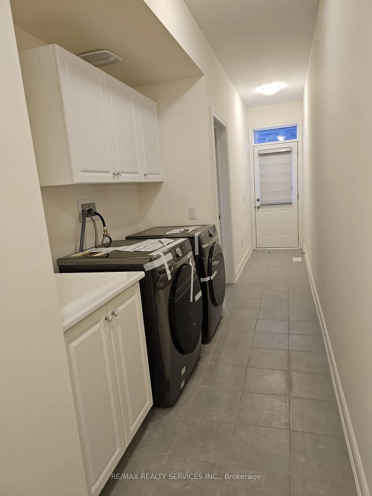 Photo 18 of 32 Donald Stewart Road, Brampton, Northwest Brampton — HOMEH