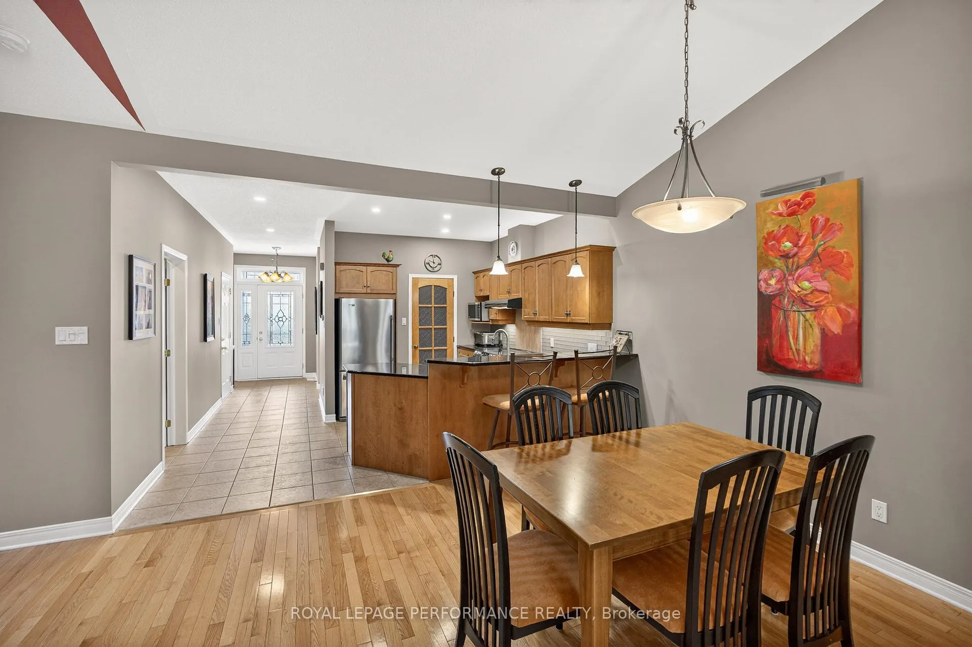 Photo 17 of 18 Chapelier Private, Ottawa, Queenswood Heights South — HOMEH