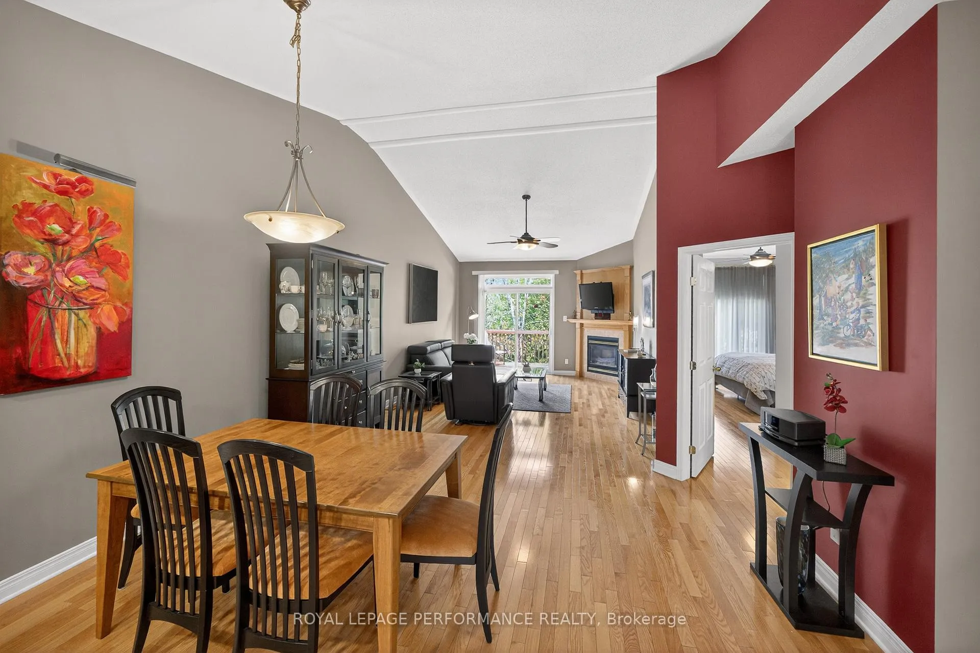 Photo 22 of 18 Chapelier Private, Ottawa, Queenswood Heights South — HOMEH