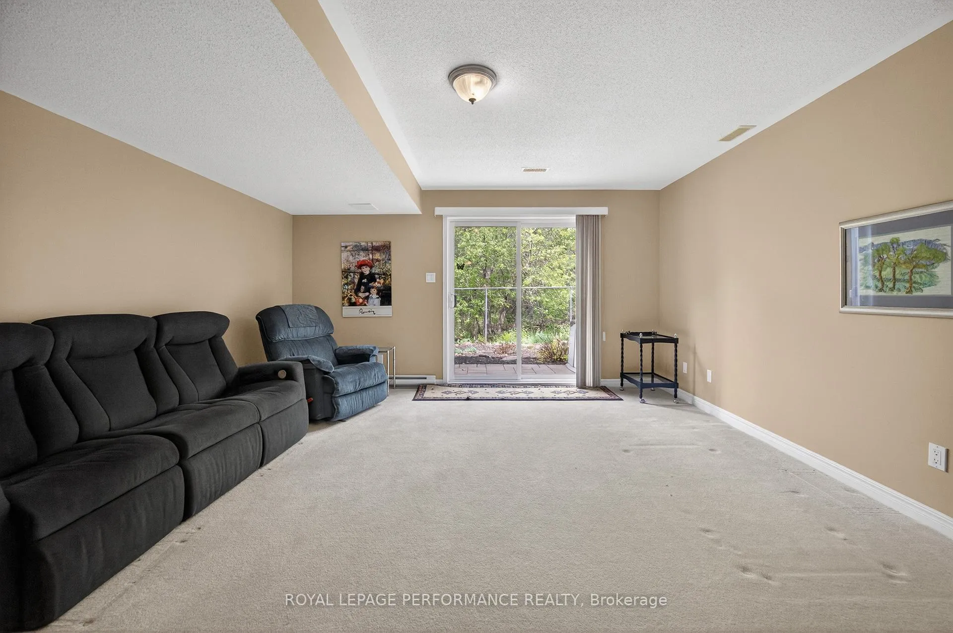Photo 43 of 18 Chapelier Private, Ottawa, Queenswood Heights South — HOMEH