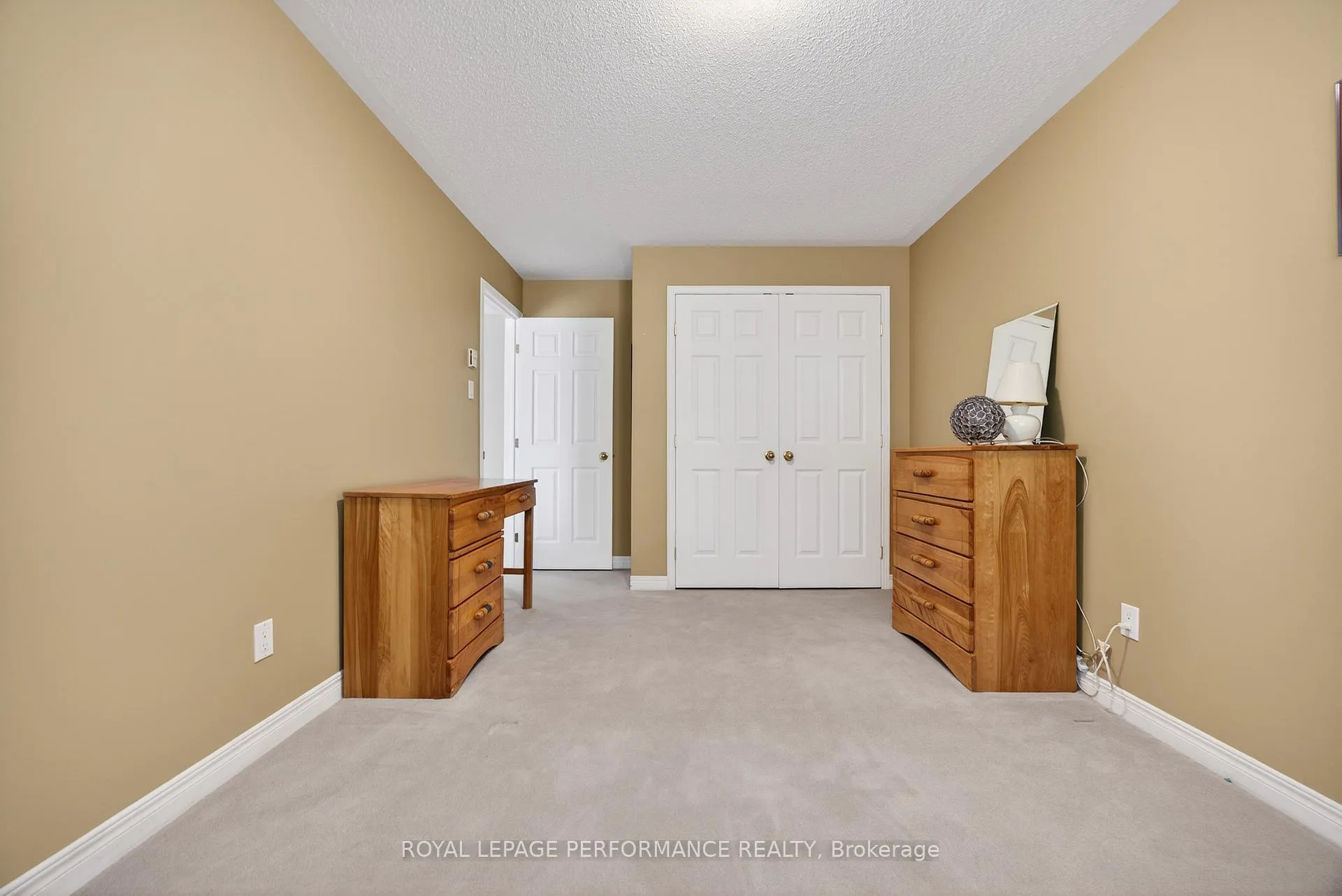 Photo 45 of 18 Chapelier Private, Ottawa, Queenswood Heights South — HOMEH