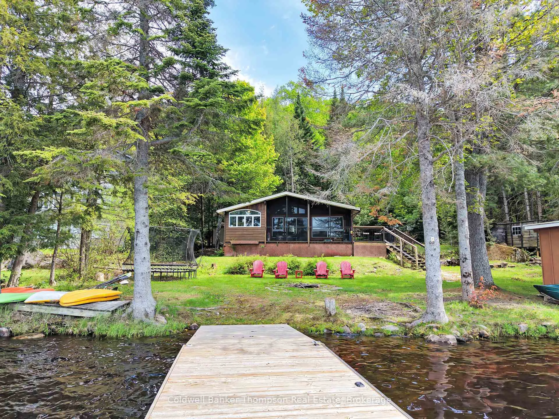 Photo 2 of 1108 Stanley Road, Bracebridge, Macaulay — HOMEH