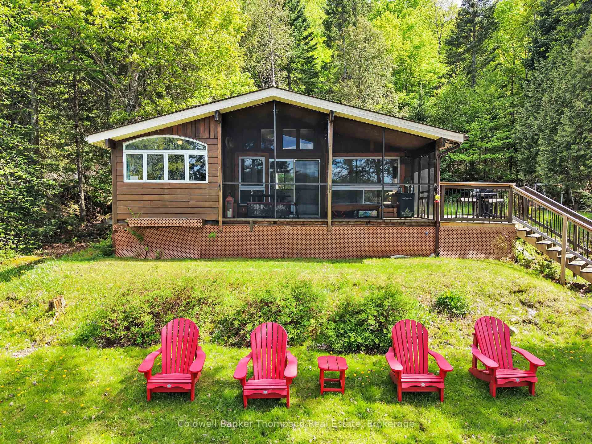 Photo 3 of 1108 Stanley Road, Bracebridge, Macaulay — HOMEH