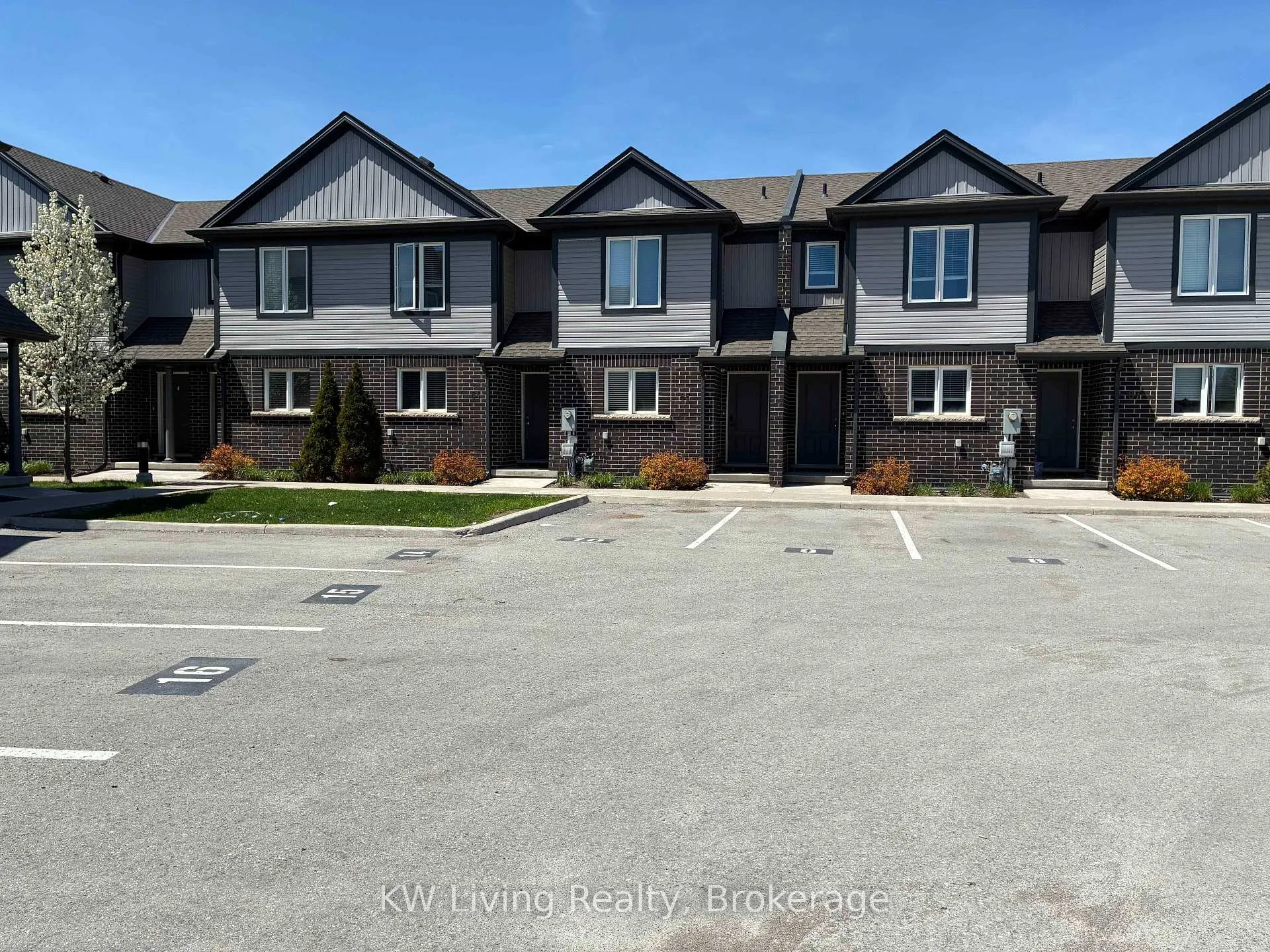 Front of Unit 86, 7768 Ascot Circle