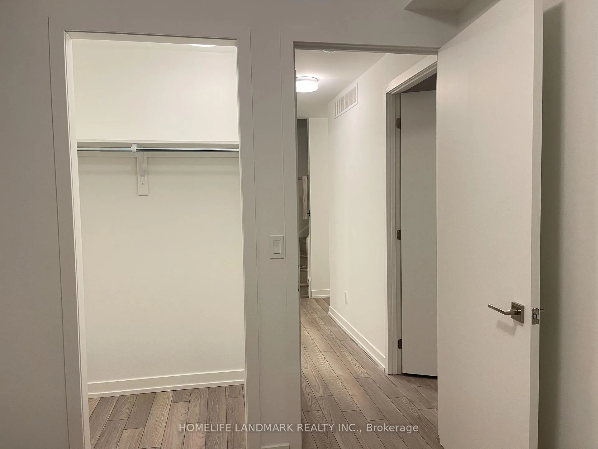 Photo 15 of Unit 307, 8 Walder Lane, Richmond Hill, Rural Richmond Hill — HOMEH
