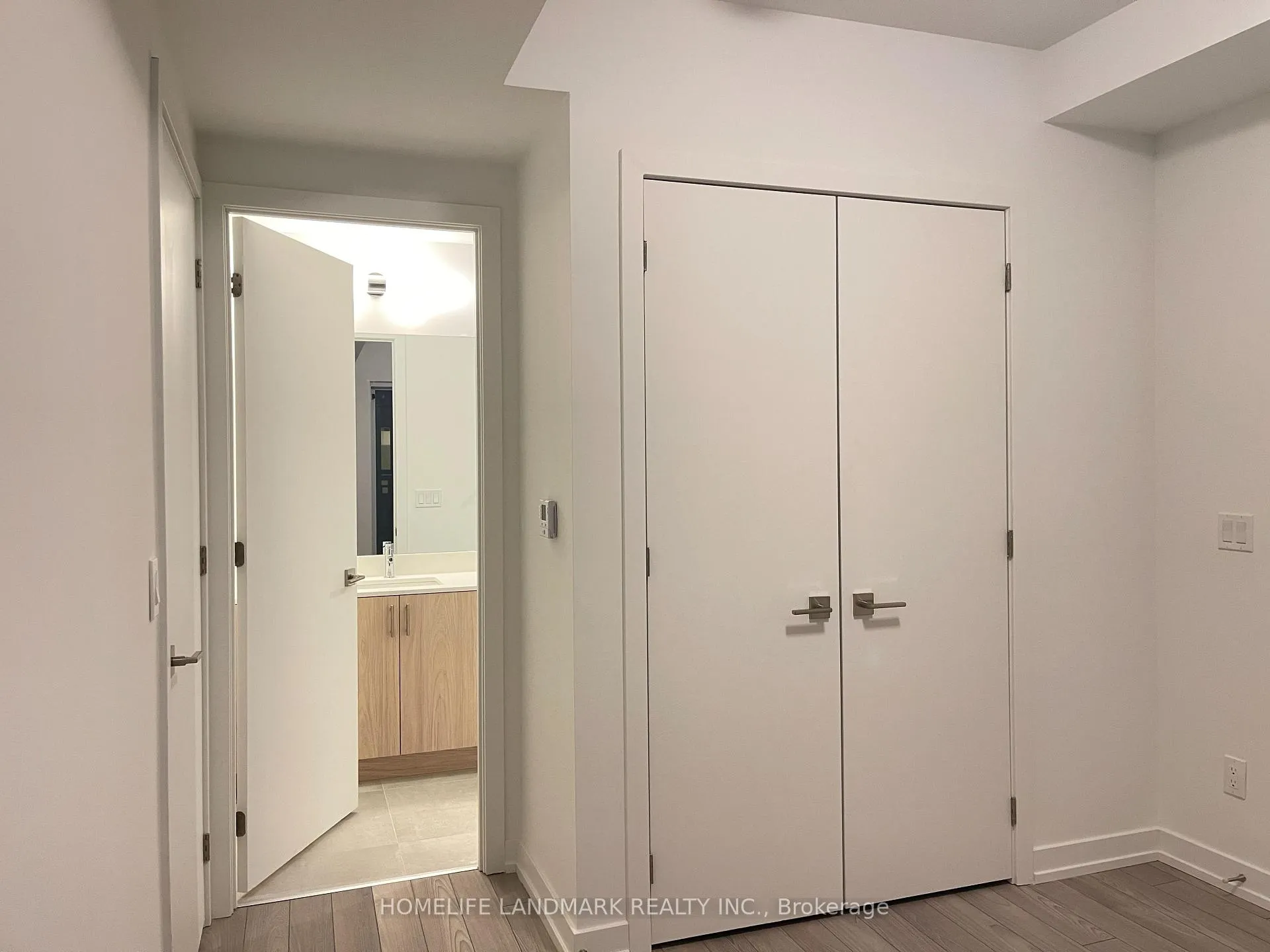 Photo 17 of Unit 307, 8 Walder Lane, Richmond Hill, Rural Richmond Hill — HOMEH