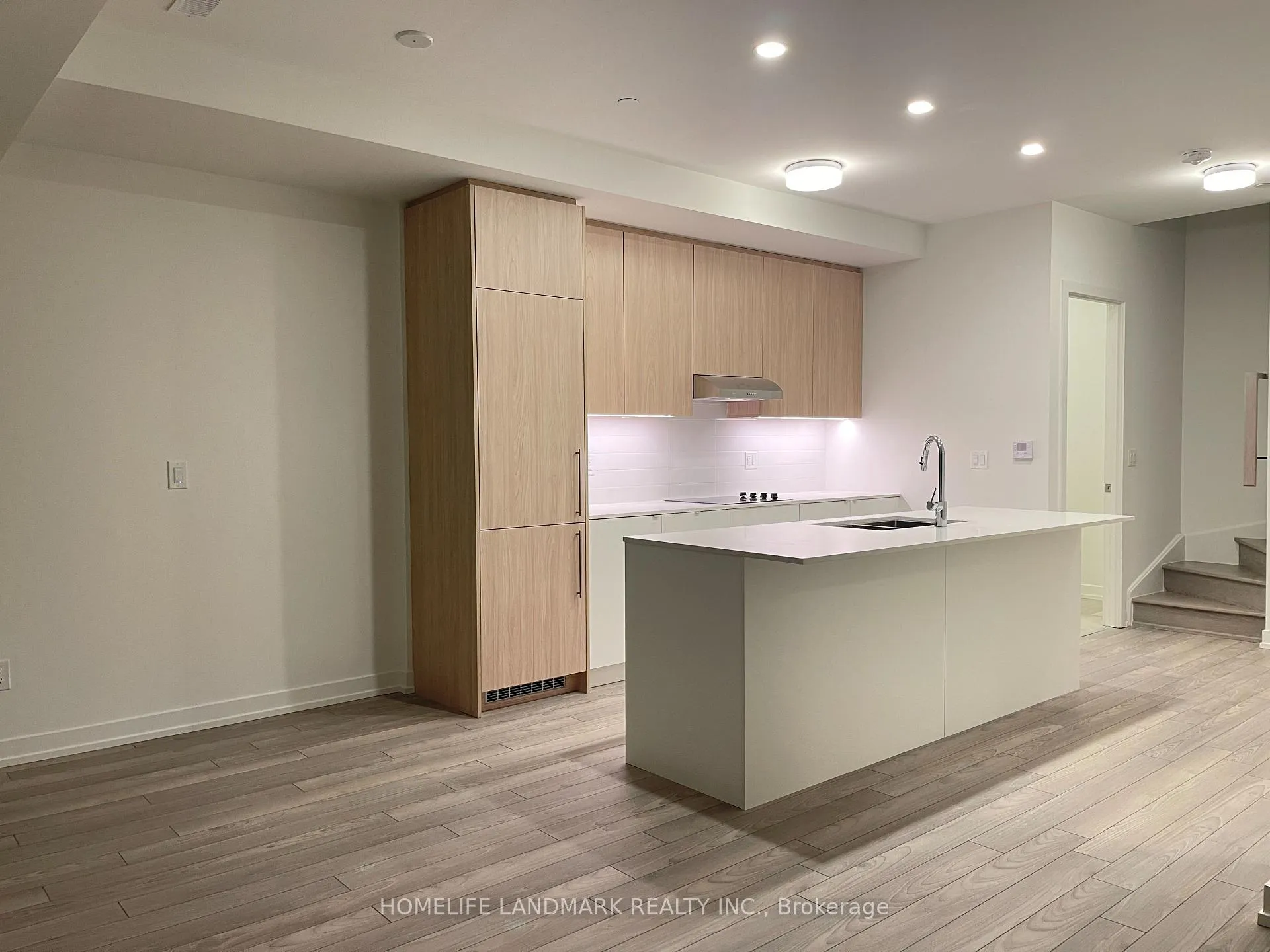 Photo 24 of Unit 307, 8 Walder Lane, Richmond Hill, Rural Richmond Hill — HOMEH