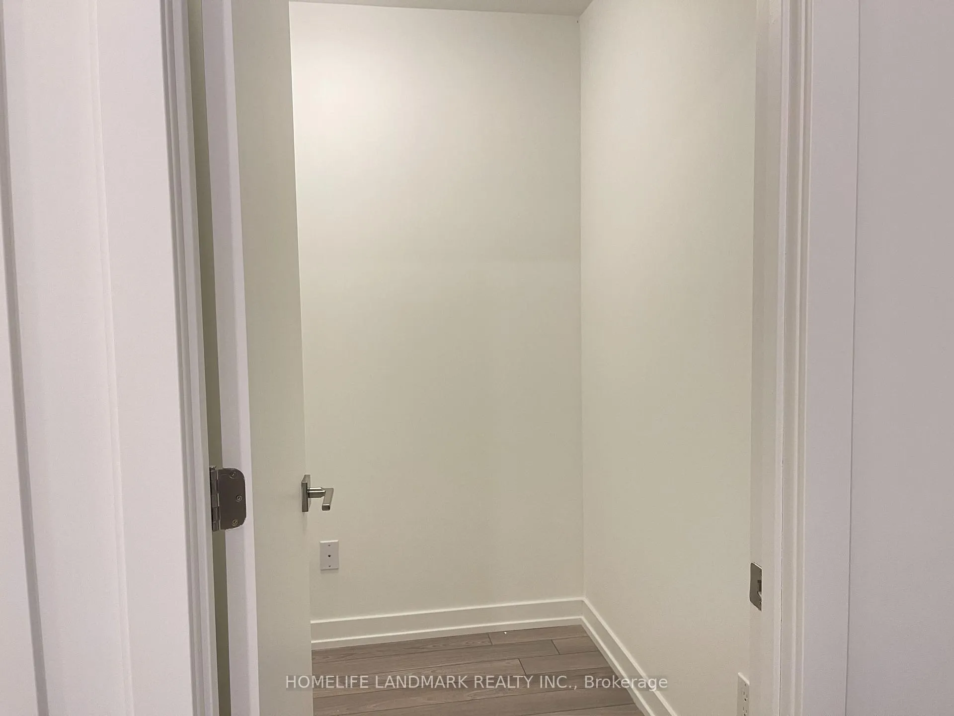 Photo 30 of Unit 307, 8 Walder Lane, Richmond Hill, Rural Richmond Hill — HOMEH