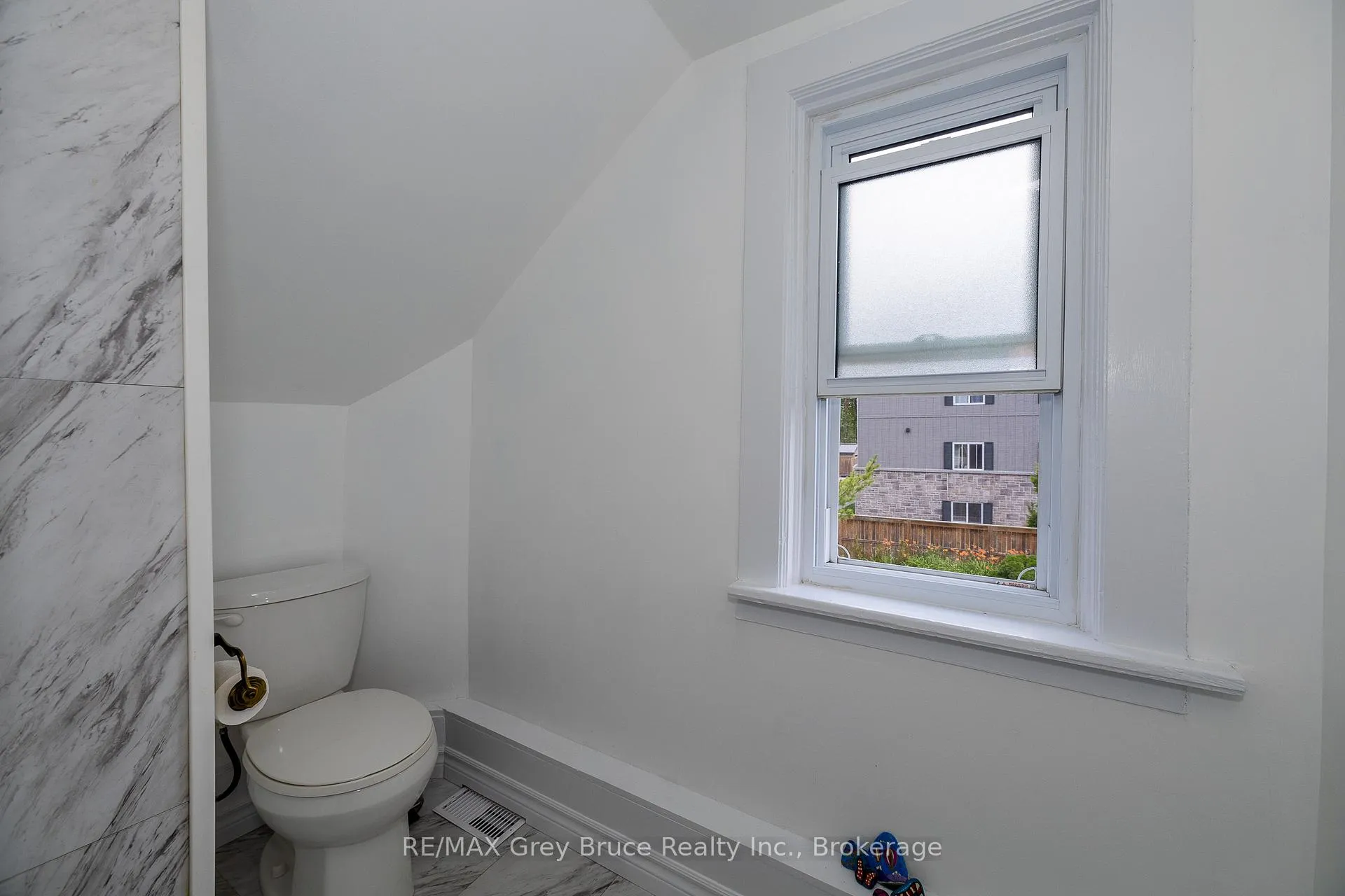 Photo 16 of 1809 3rd Avenue W, Owen Sound — HOMEH