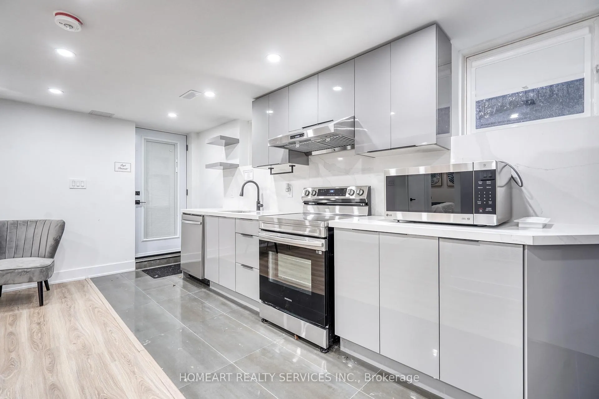 Photo 22 of 35 Munford Crescent, Toronto, O'Connor-Parkview — HOMEH
