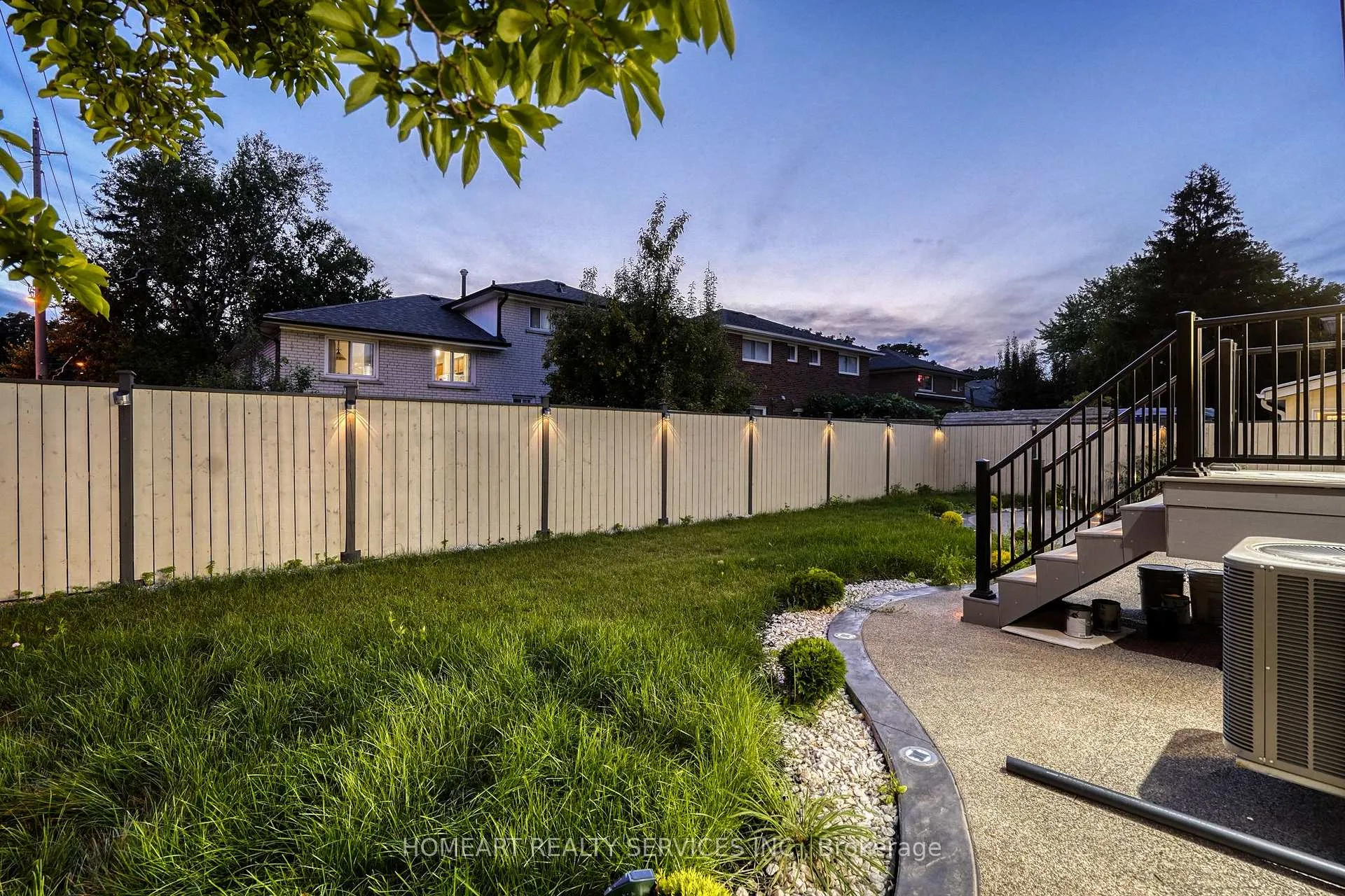 Photo 32 of 35 Munford Crescent, Toronto, O'Connor-Parkview — HOMEH