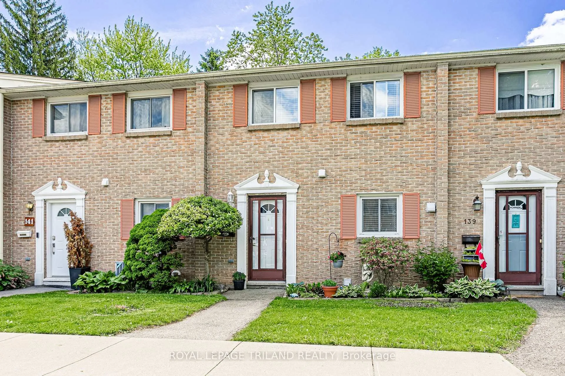 Front of Unit 140, 166 Southdale Road W