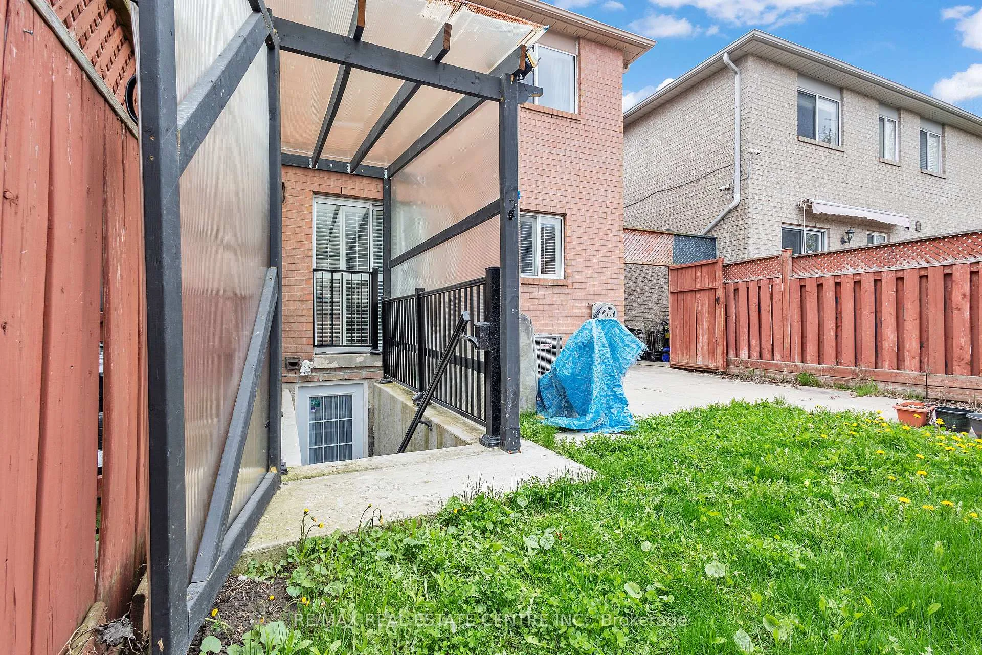 Photo 2 of Unit BASEMENT, 42 Baha Crescent, Brampton, Fletcher's Meadow — HOMEH