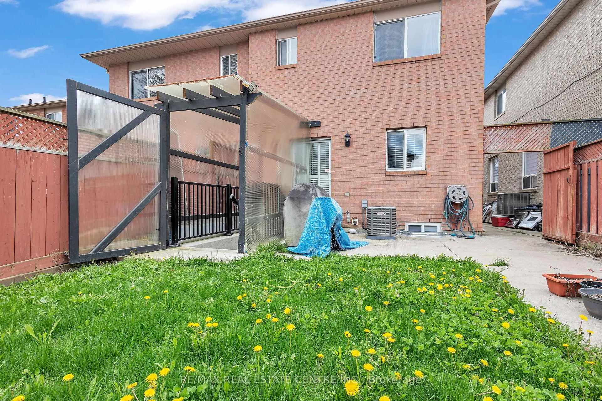 Photo 3 of Unit BASEMENT, 42 Baha Crescent, Brampton, Fletcher's Meadow — HOMEH