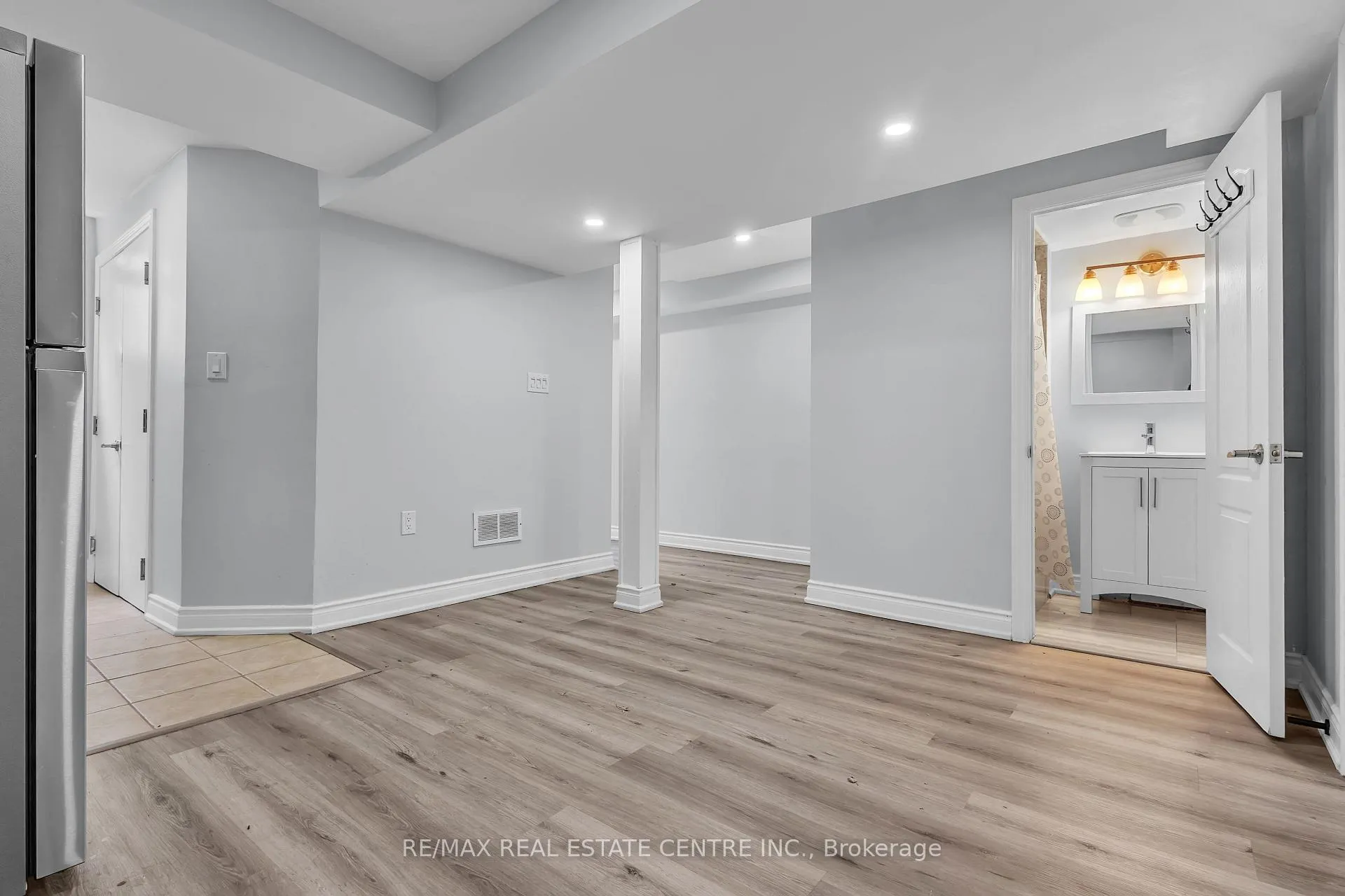 Photo 7 of Unit BASEMENT, 42 Baha Crescent, Brampton, Fletcher's Meadow — HOMEH