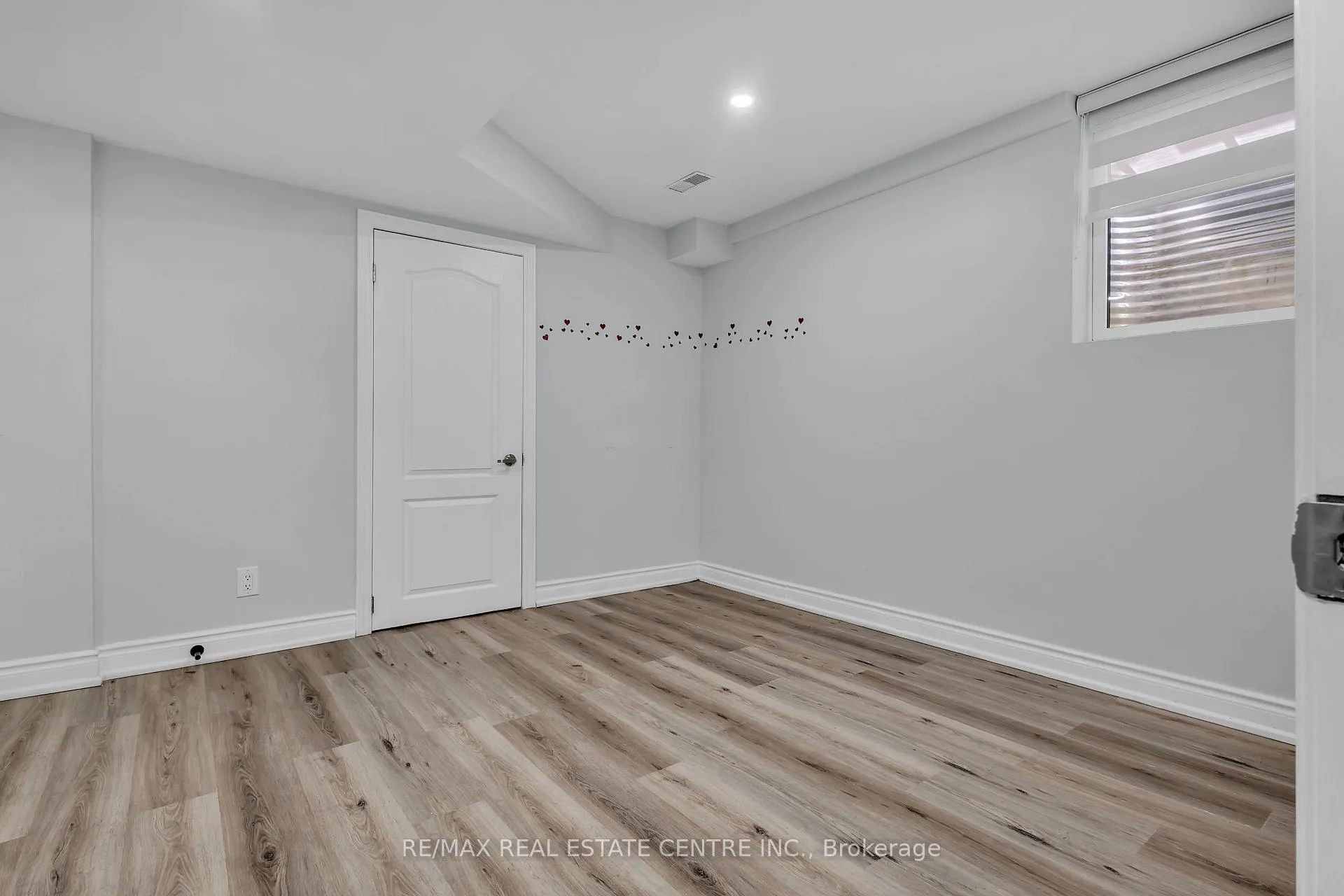Photo 13 of Unit BASEMENT, 42 Baha Crescent, Brampton, Fletcher's Meadow — HOMEH
