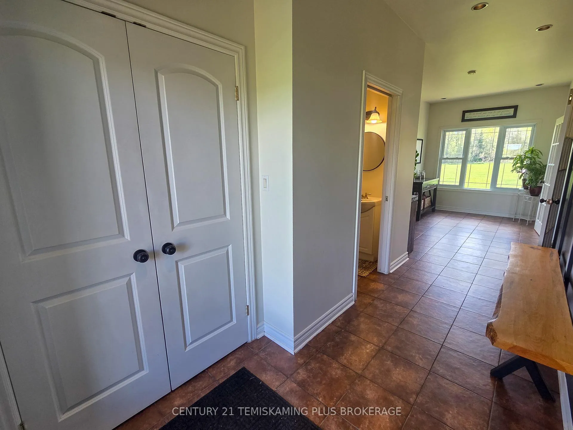 Photo 4 of 414305 Bryans Road, Englehart, Central Timiskaming — HOMEH