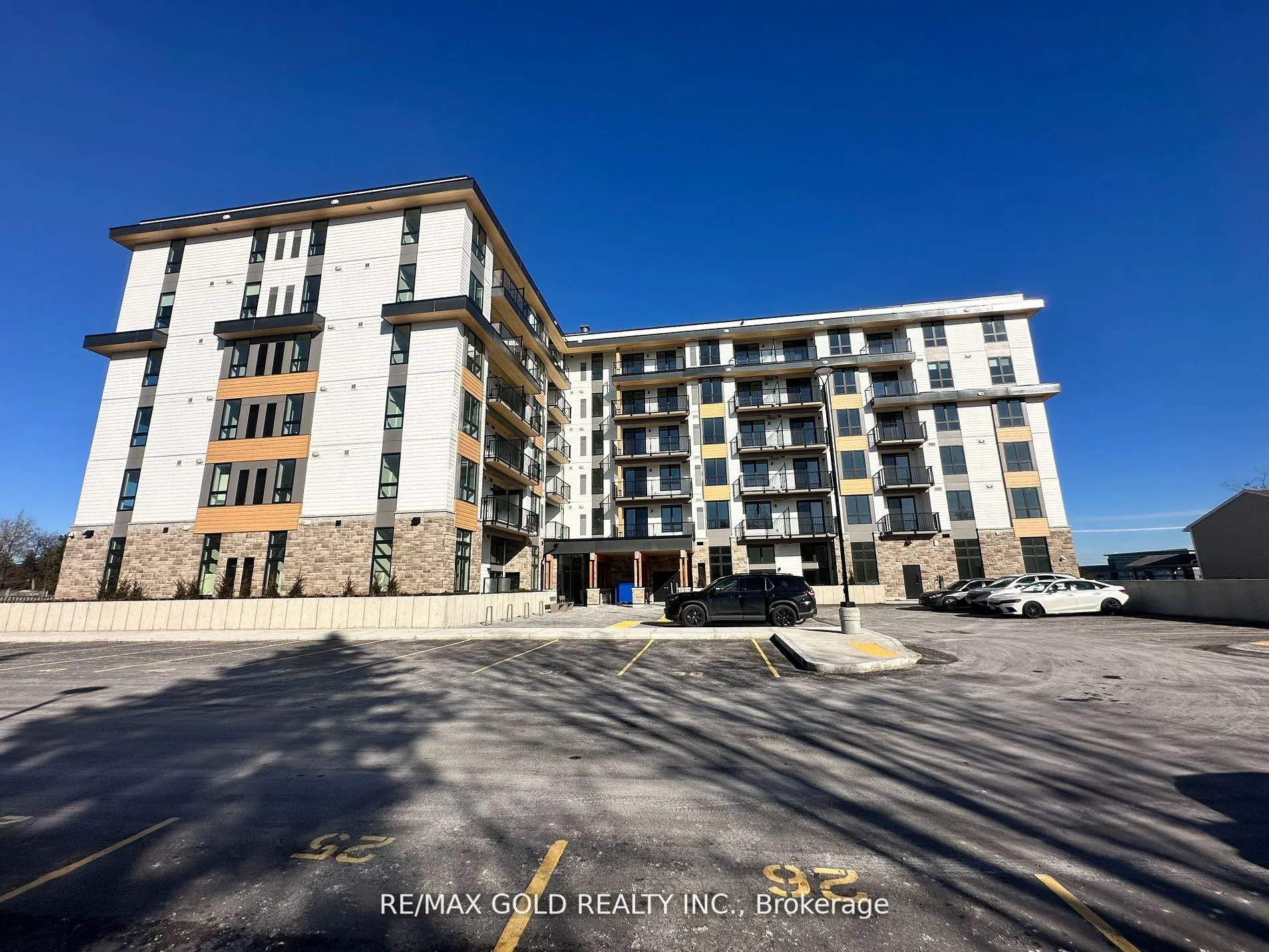 Photo 1 of Unit 611, 101 Golden Eagle Road, Waterloo, North Lakeshore — HOMEH