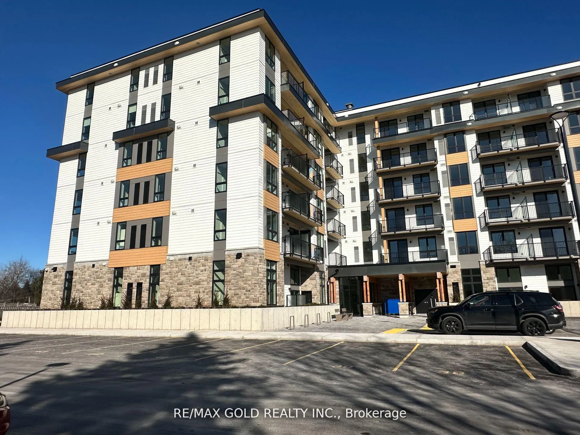 Photo 2 of Unit 611, 101 Golden Eagle Road, Waterloo, North Lakeshore — HOMEH