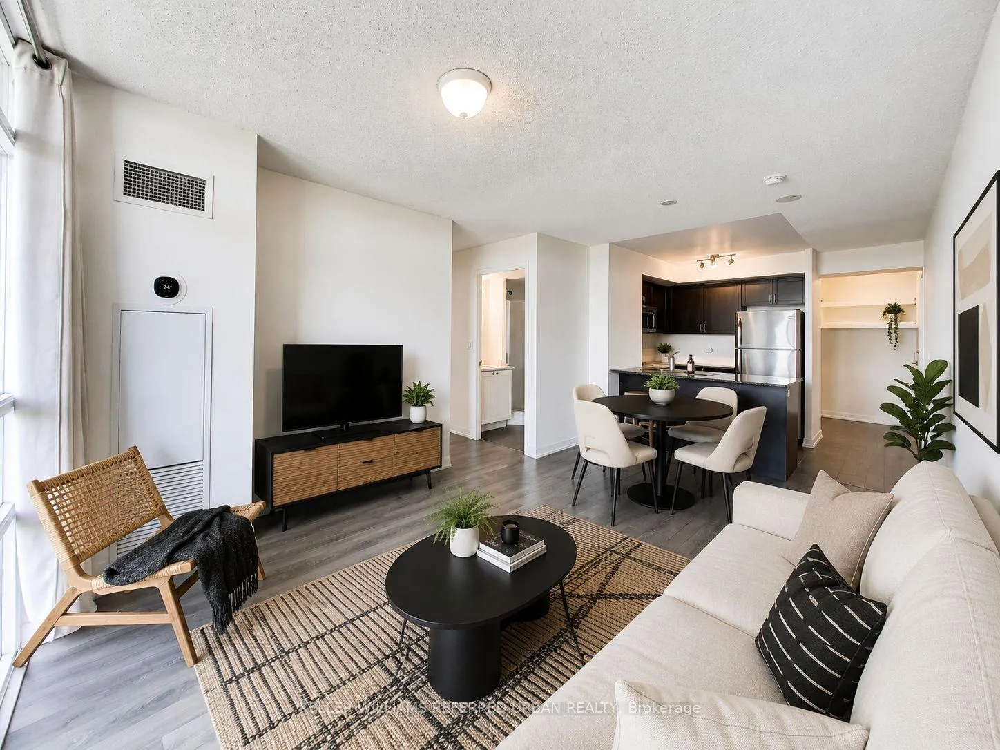Photo 5 of Unit 815, 812 Lansdowne Avenue, Toronto, Dovercourt-Wallace Emerson-Junction — HOMEH
