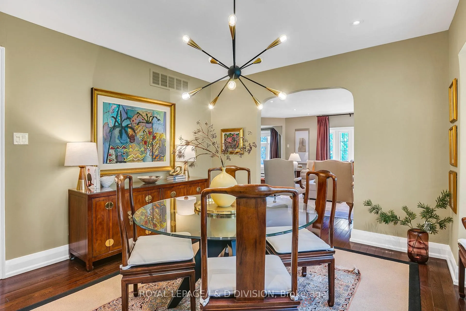 Photo 9 of 137 Highbourne Road, Toronto, Yonge-Eglinton — HOMEH