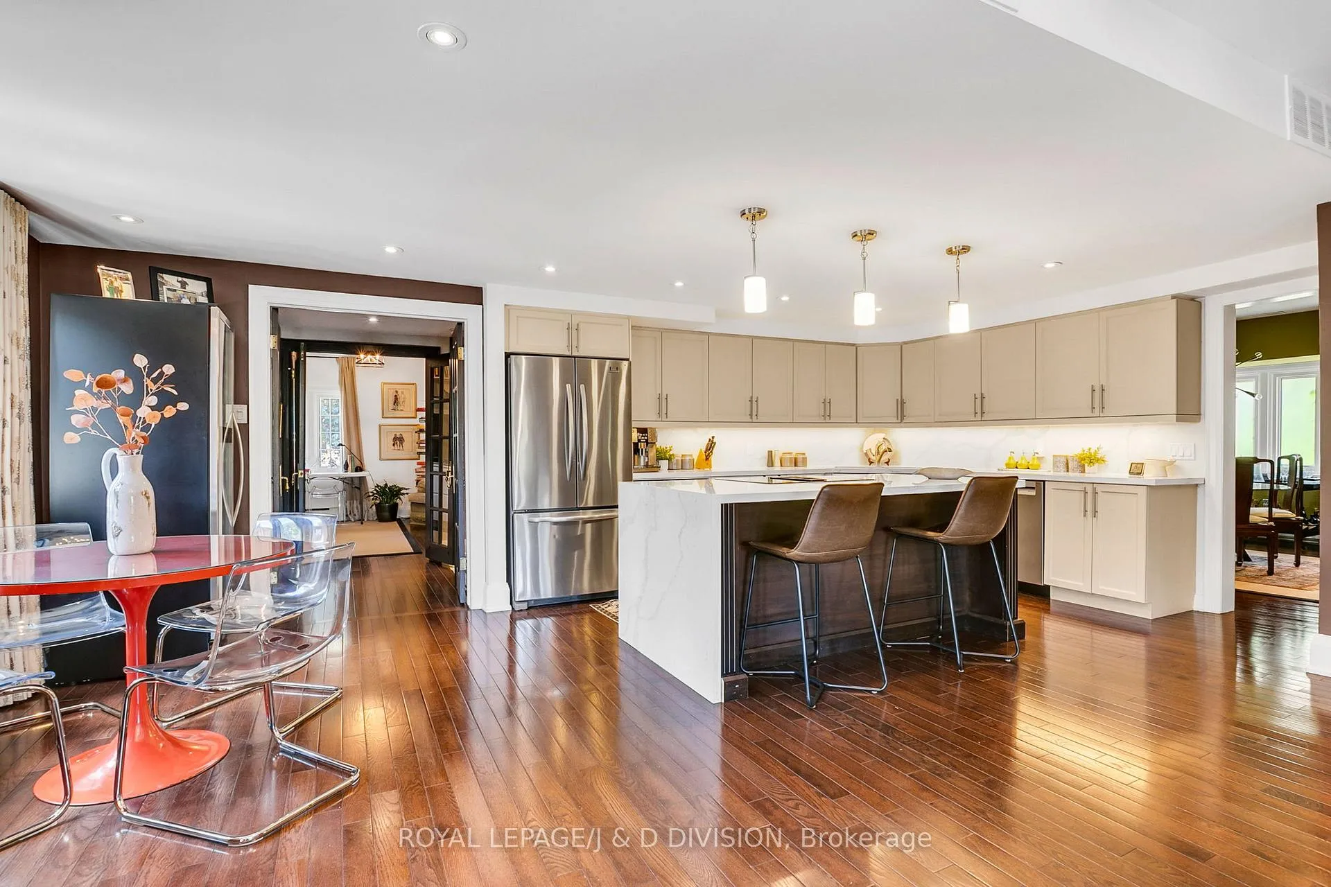 Photo 11 of 137 Highbourne Road, Toronto, Yonge-Eglinton — HOMEH