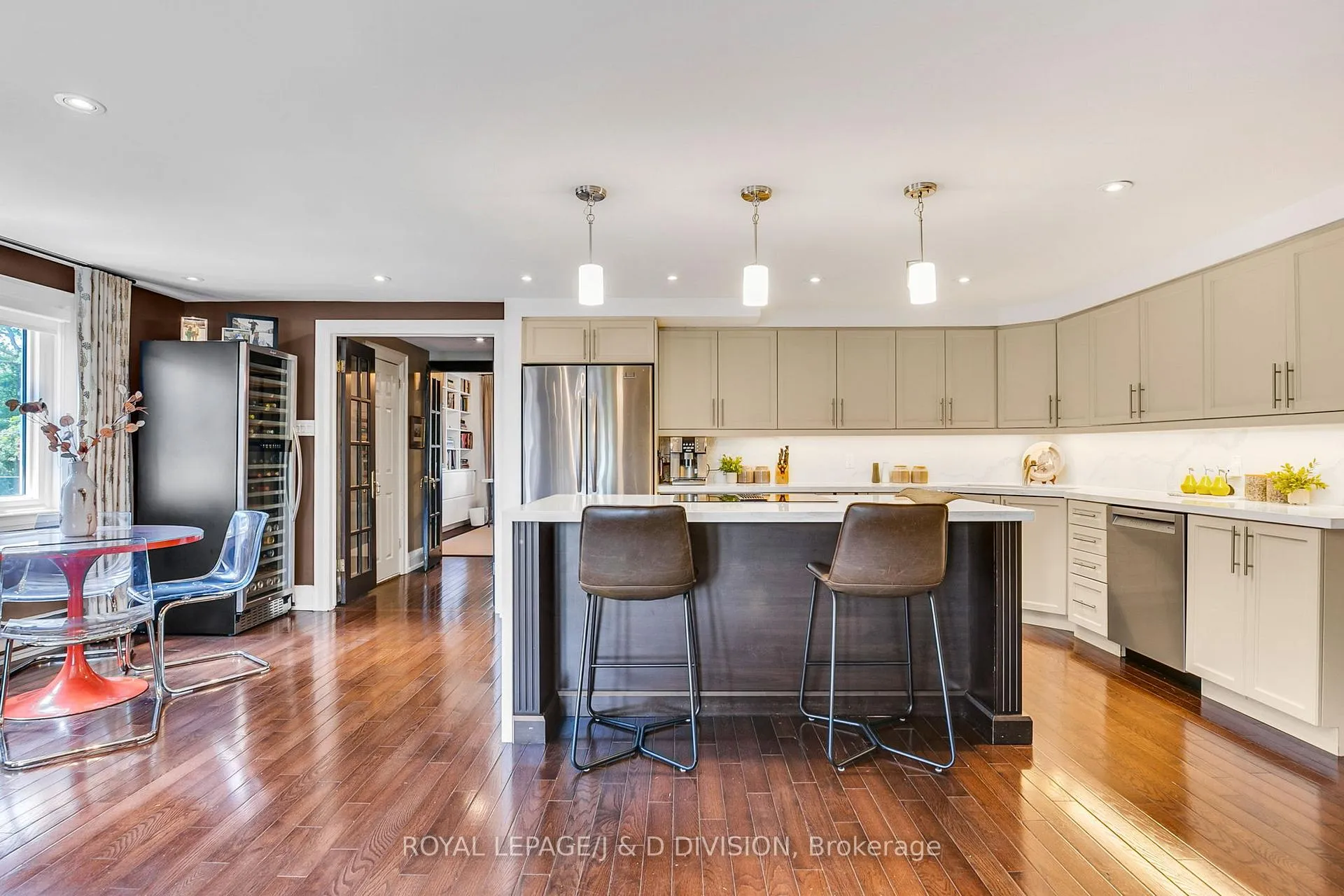 Photo 14 of 137 Highbourne Road, Toronto, Yonge-Eglinton — HOMEH