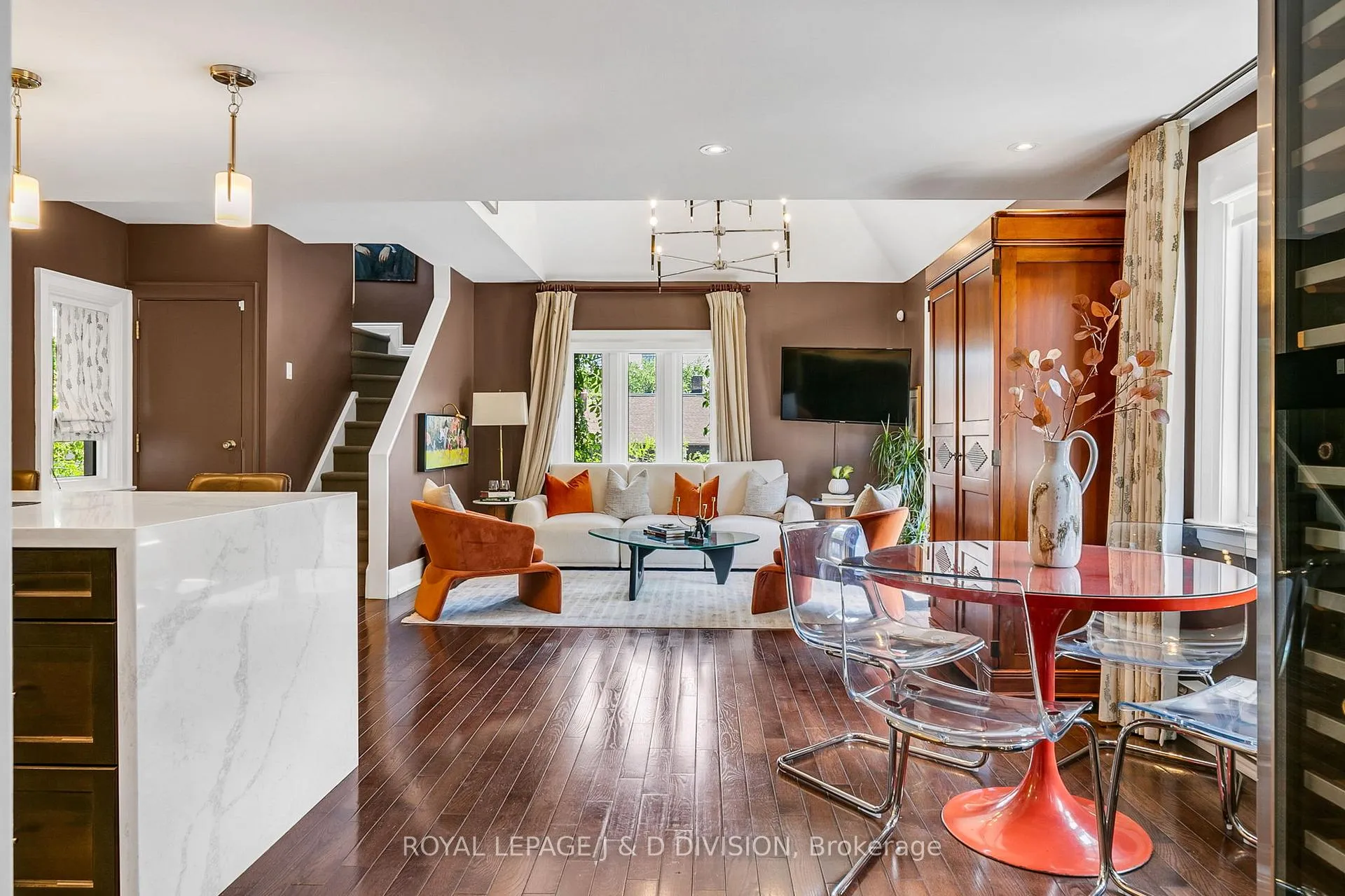 Photo 20 of 137 Highbourne Road, Toronto, Yonge-Eglinton — HOMEH