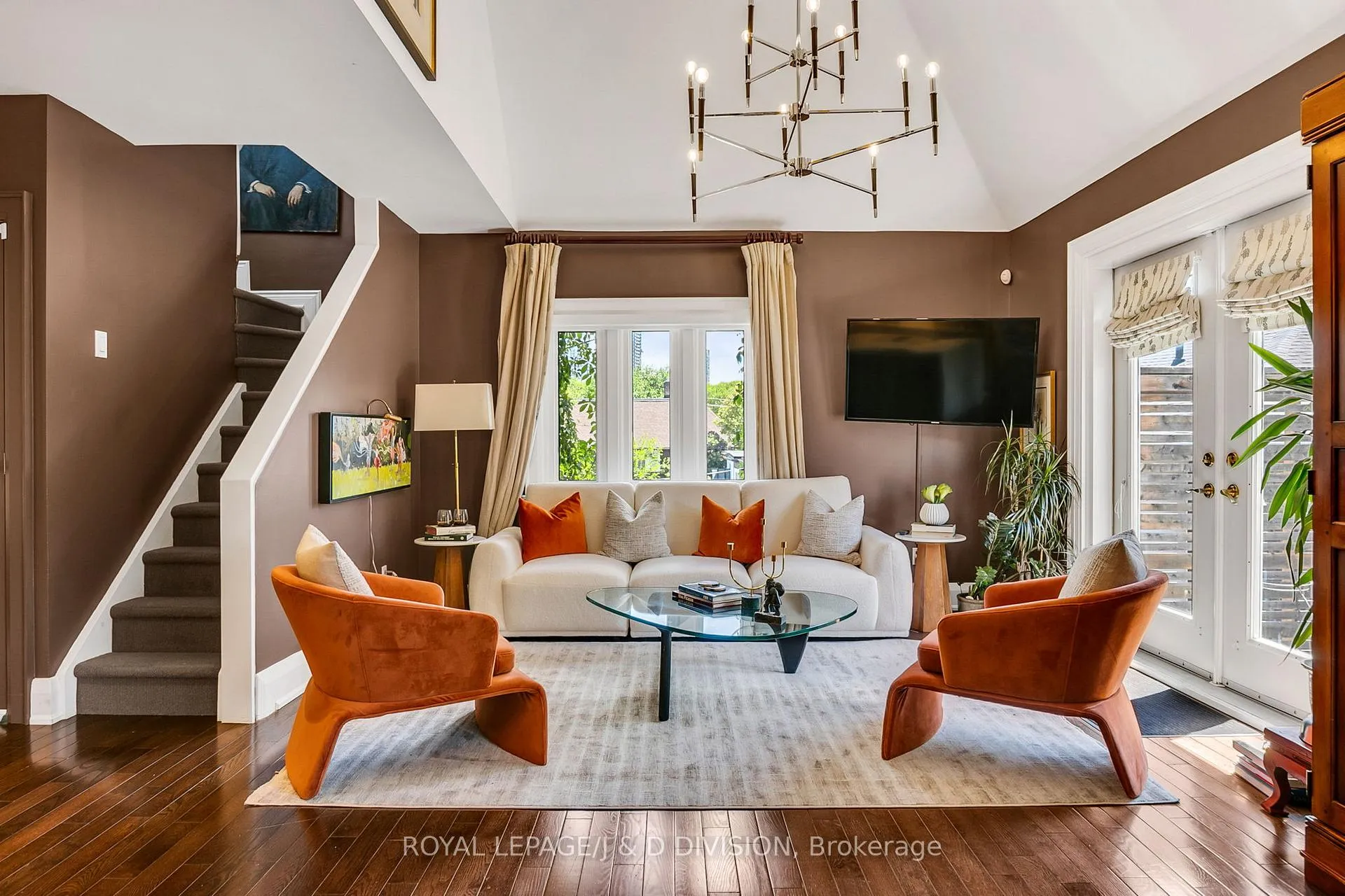 Photo 22 of 137 Highbourne Road, Toronto, Yonge-Eglinton — HOMEH