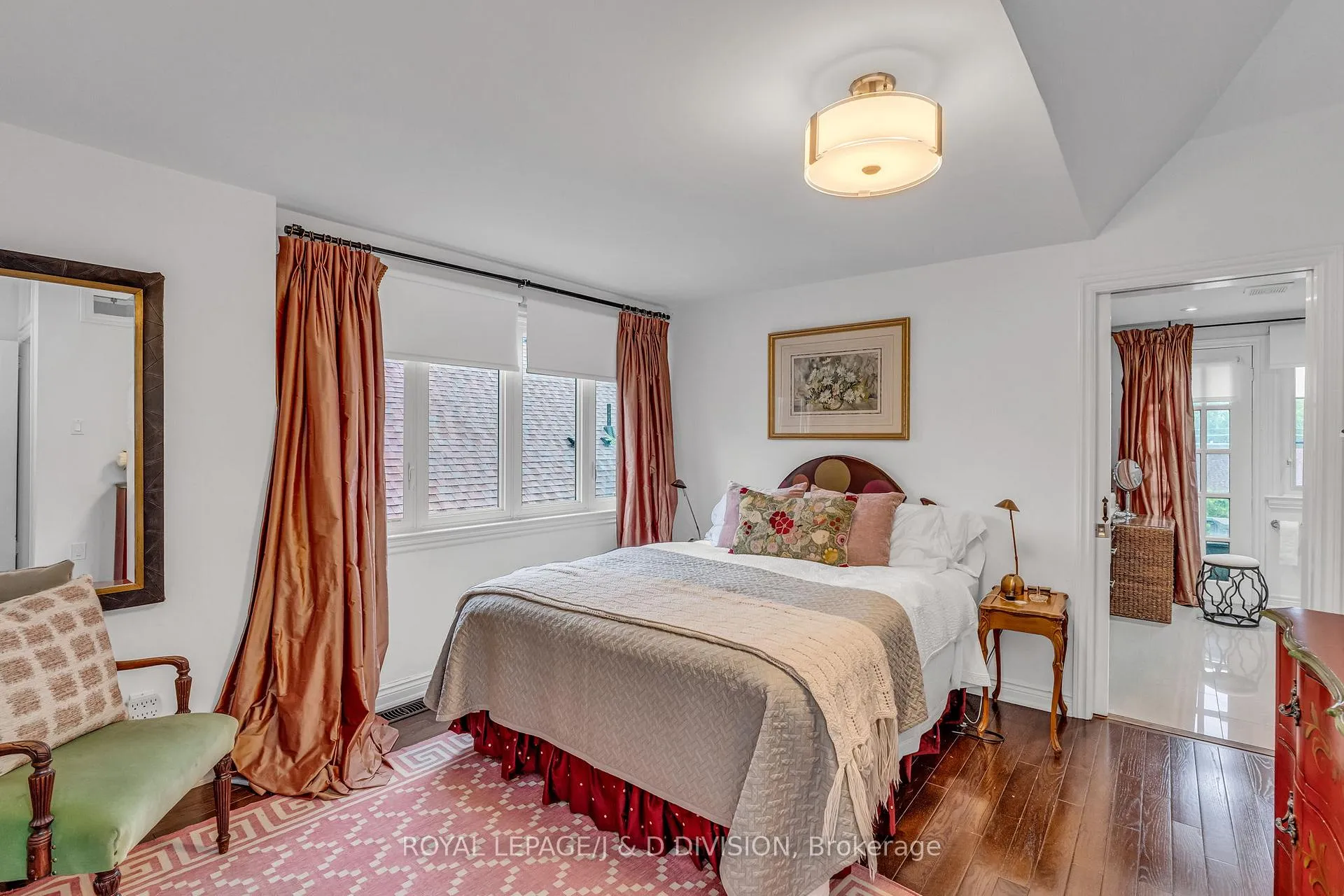 Photo 34 of 137 Highbourne Road, Toronto, Yonge-Eglinton — HOMEH