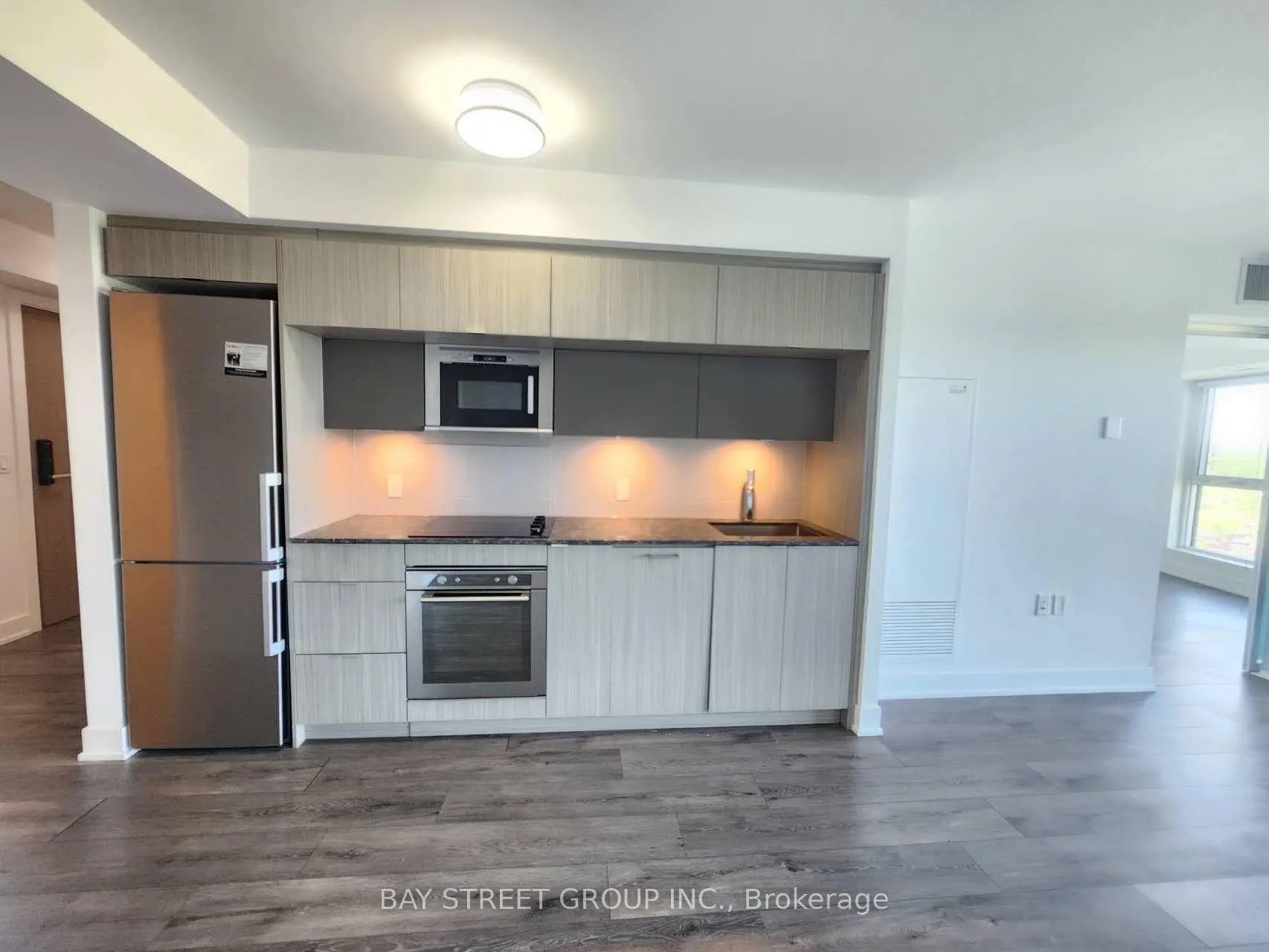 Photo 5 of Unit 2024, 585 Bloor Street E, Toronto, North St. James Town — HOMEH
