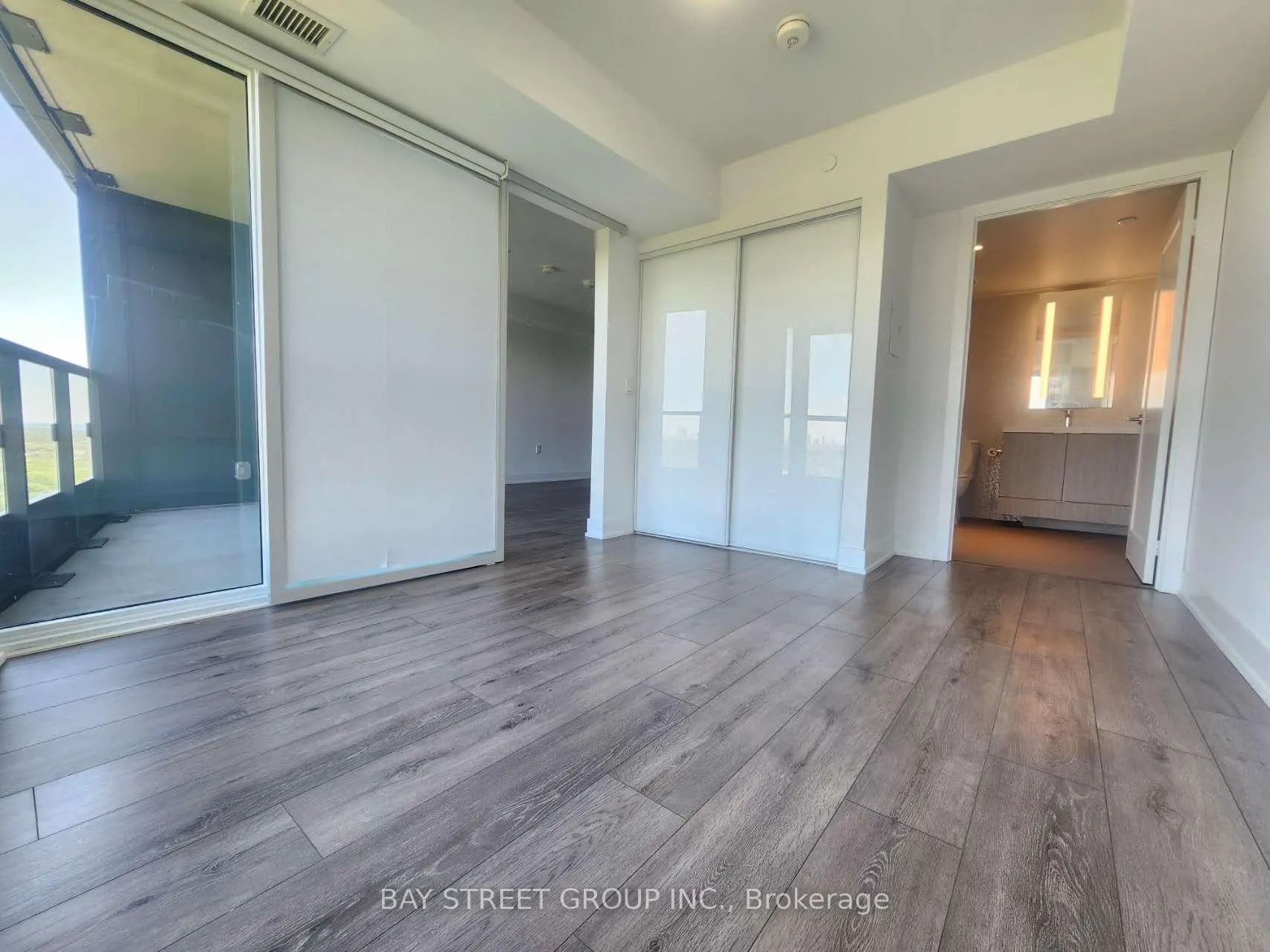 Photo 12 of Unit 2024, 585 Bloor Street E, Toronto, North St. James Town — HOMEH