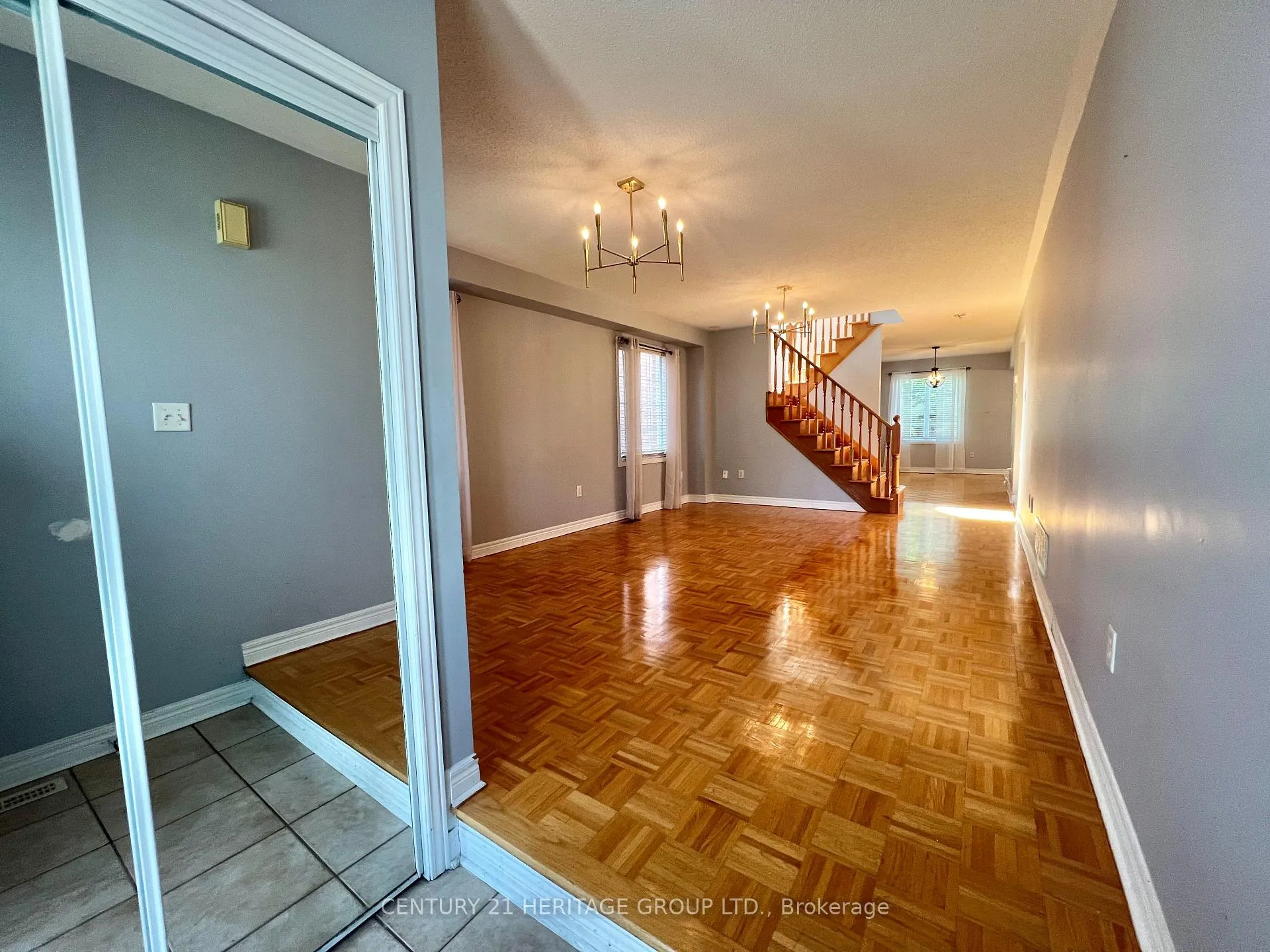 Photo 2 of 80 Belvia Drive, Vaughan, Patterson — HOMEH