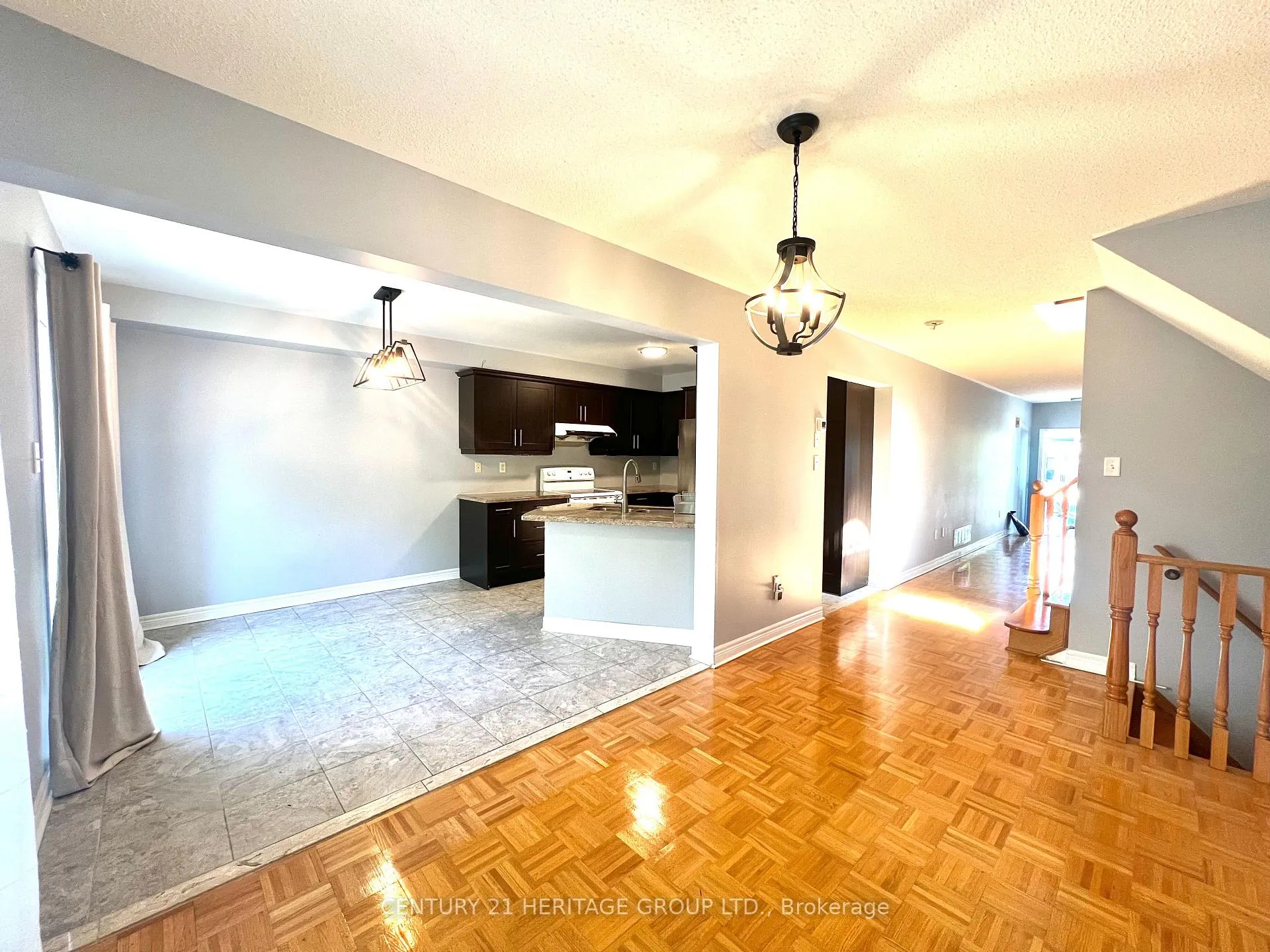 Photo 7 of 80 Belvia Drive, Vaughan, Patterson — HOMEH
