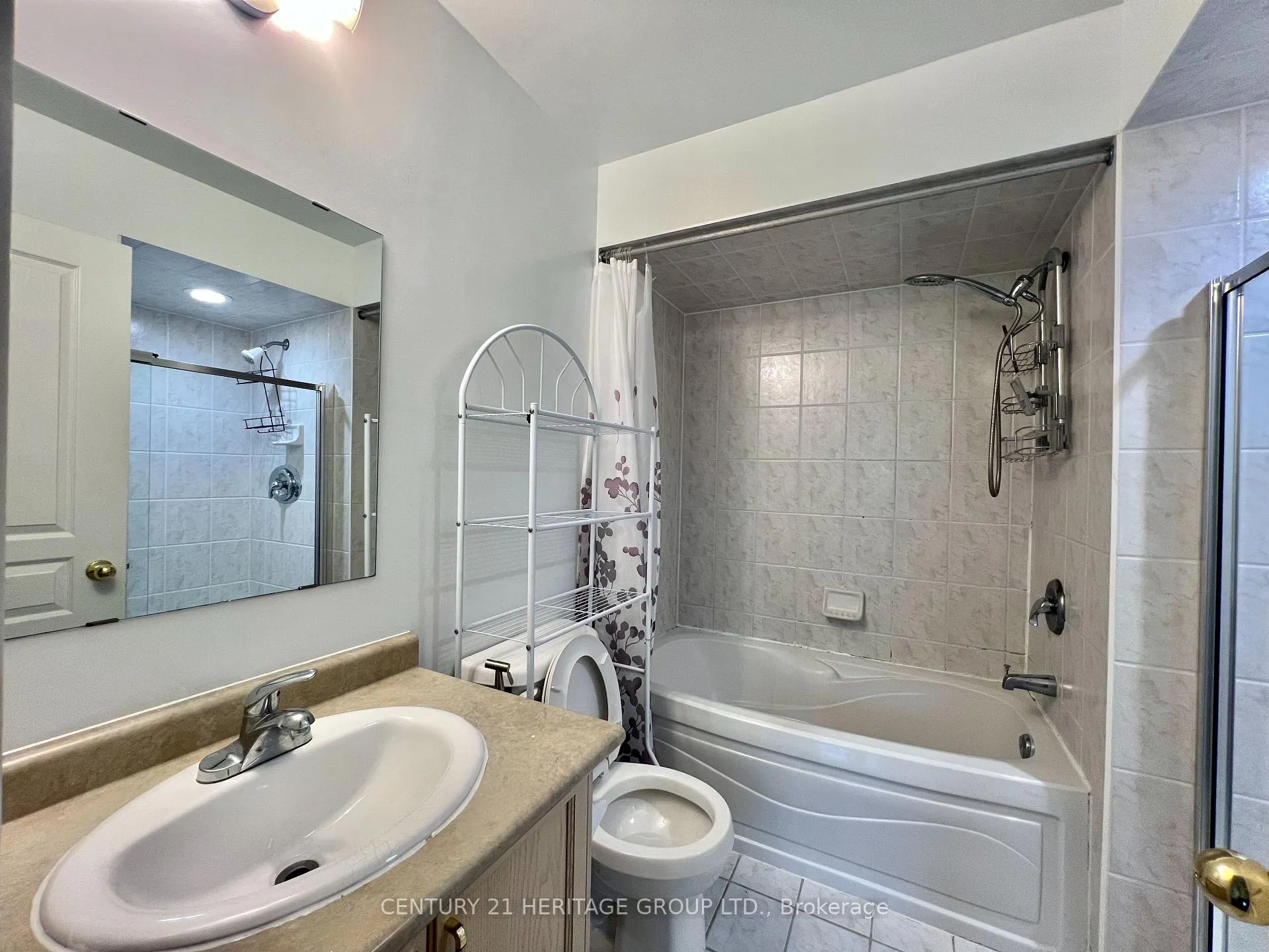 Photo 13 of 80 Belvia Drive, Vaughan, Patterson — HOMEH