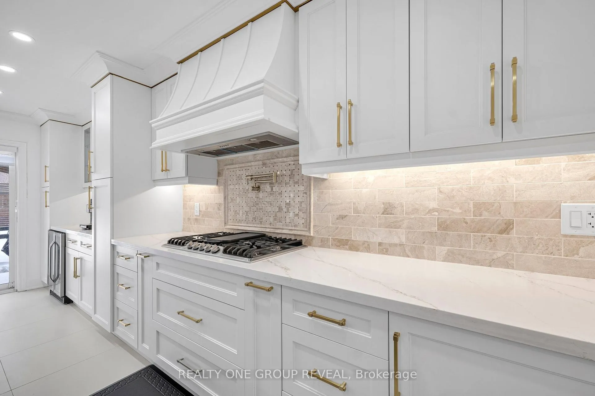 Photo 16 of 1 Bridgid Drive, Whitby, Williamsburg — HOMEH