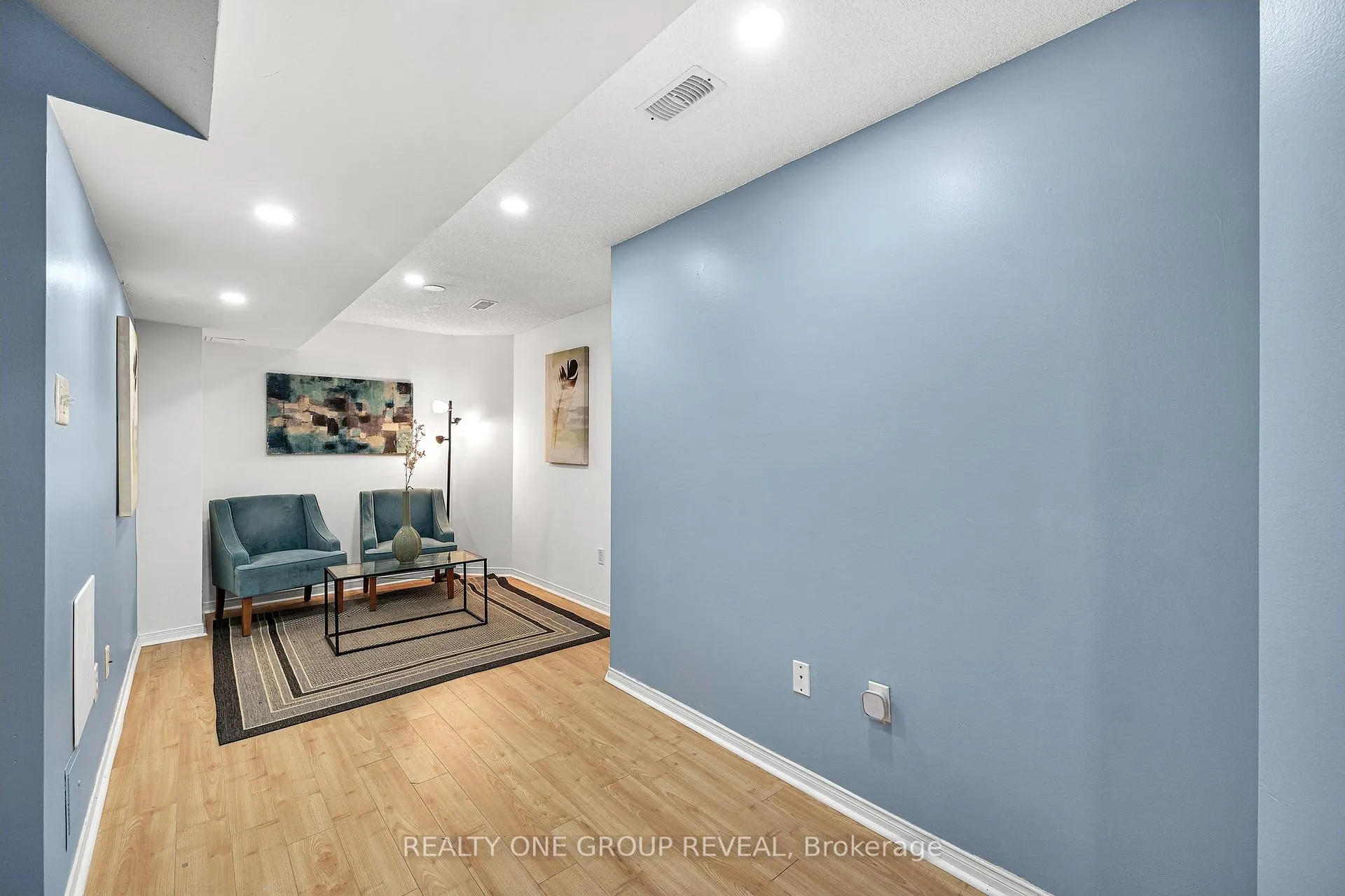 Photo 36 of 1 Bridgid Drive, Whitby, Williamsburg — HOMEH