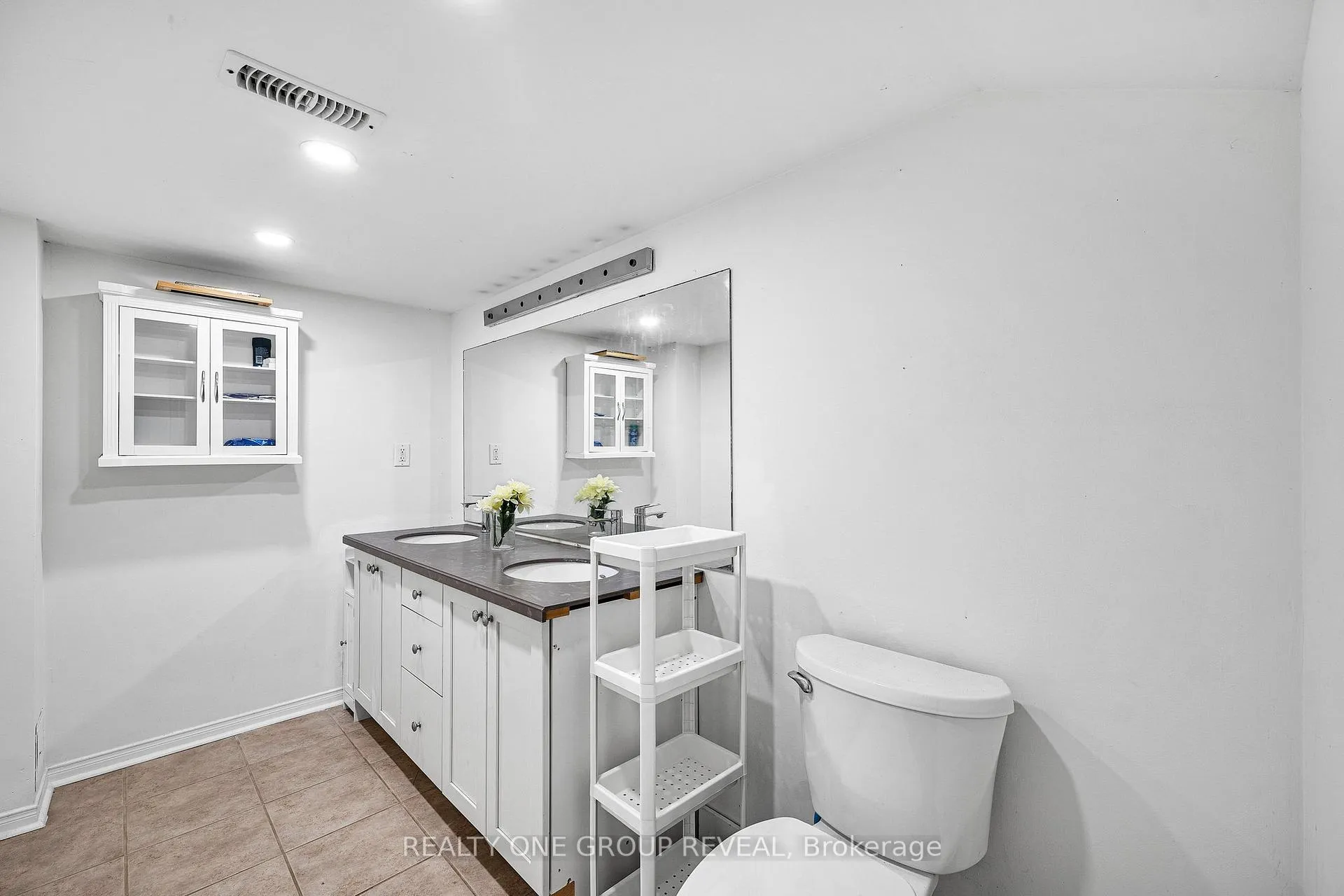 Photo 42 of 1 Bridgid Drive, Whitby, Williamsburg — HOMEH