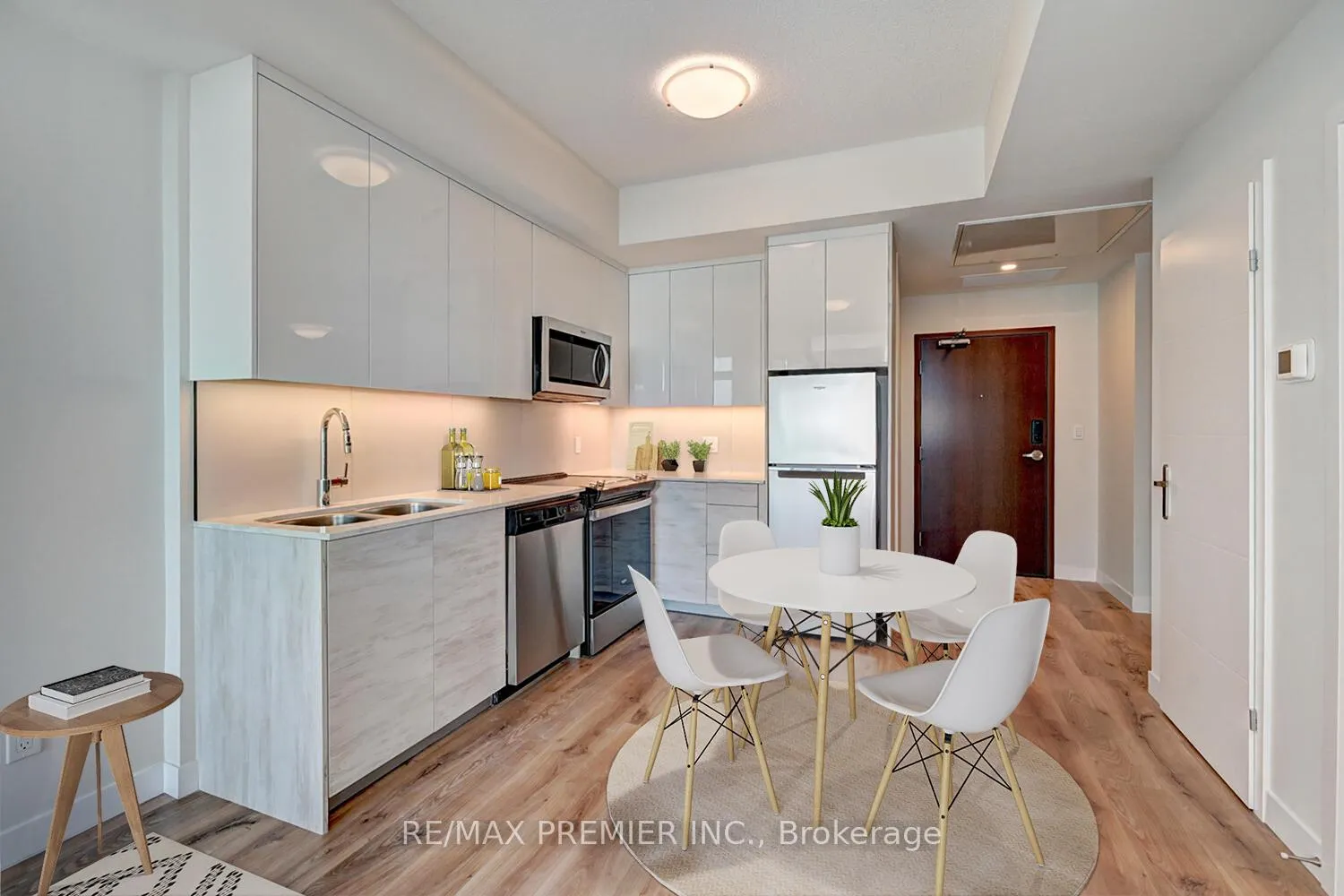 Photo 3 of Unit 813, 60 Frederick Street, Kitchener — HOMEH