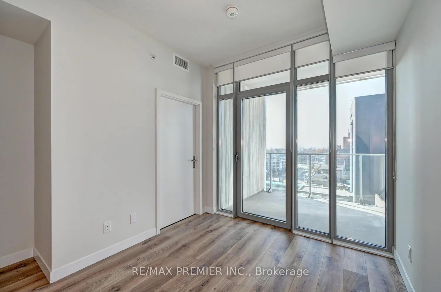Photo 7 of Unit 813, 60 Frederick Street, Kitchener — HOMEH