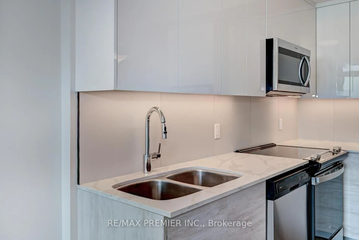 Photo 8 of Unit 813, 60 Frederick Street, Kitchener — HOMEH