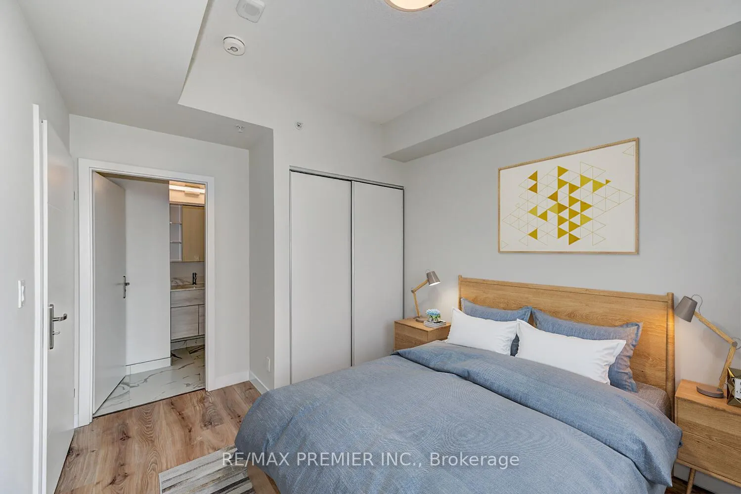 Photo 9 of Unit 813, 60 Frederick Street, Kitchener — HOMEH