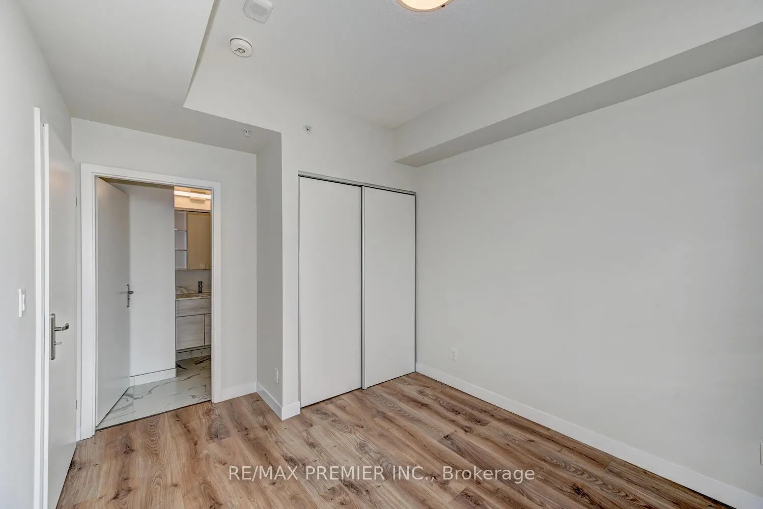 Photo 10 of Unit 813, 60 Frederick Street, Kitchener — HOMEH