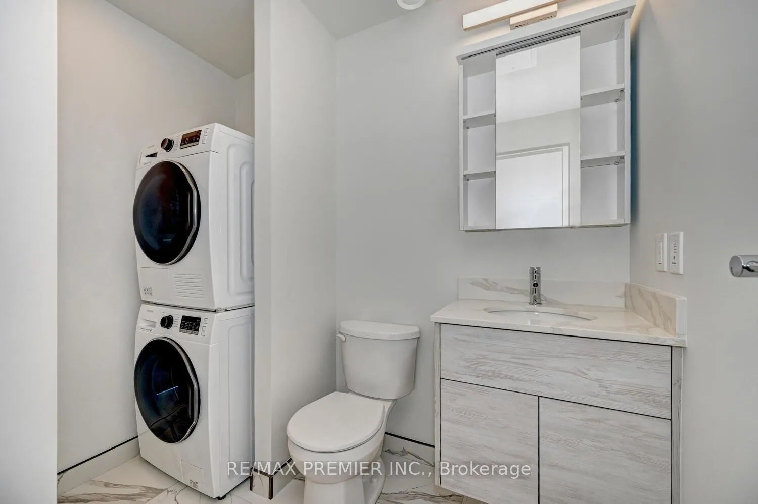 Photo 15 of Unit 813, 60 Frederick Street, Kitchener — HOMEH