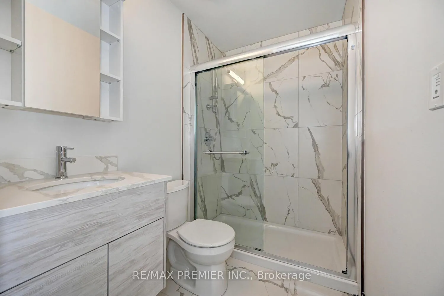 Photo 16 of Unit 813, 60 Frederick Street, Kitchener — HOMEH