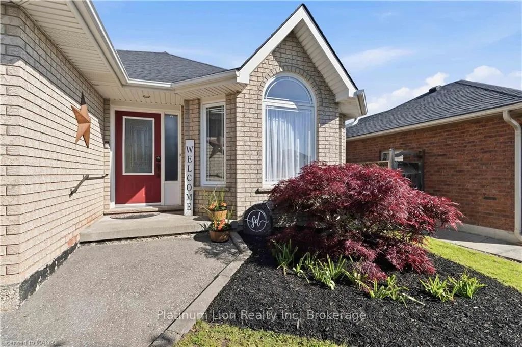 Photo 3 of 36 Garner's Lane, Brantford, Empire South — HOMEH
